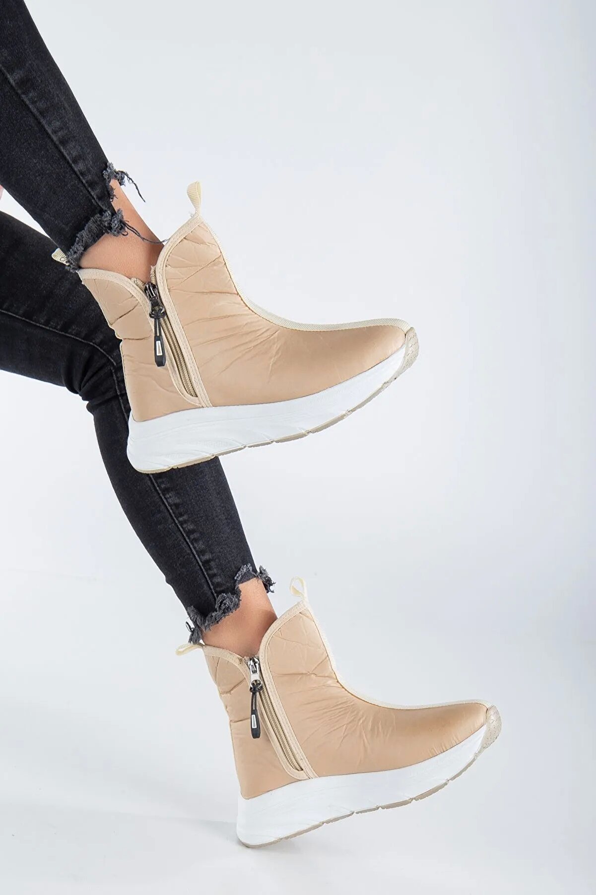 Gult Kadın Spor Bot Ten