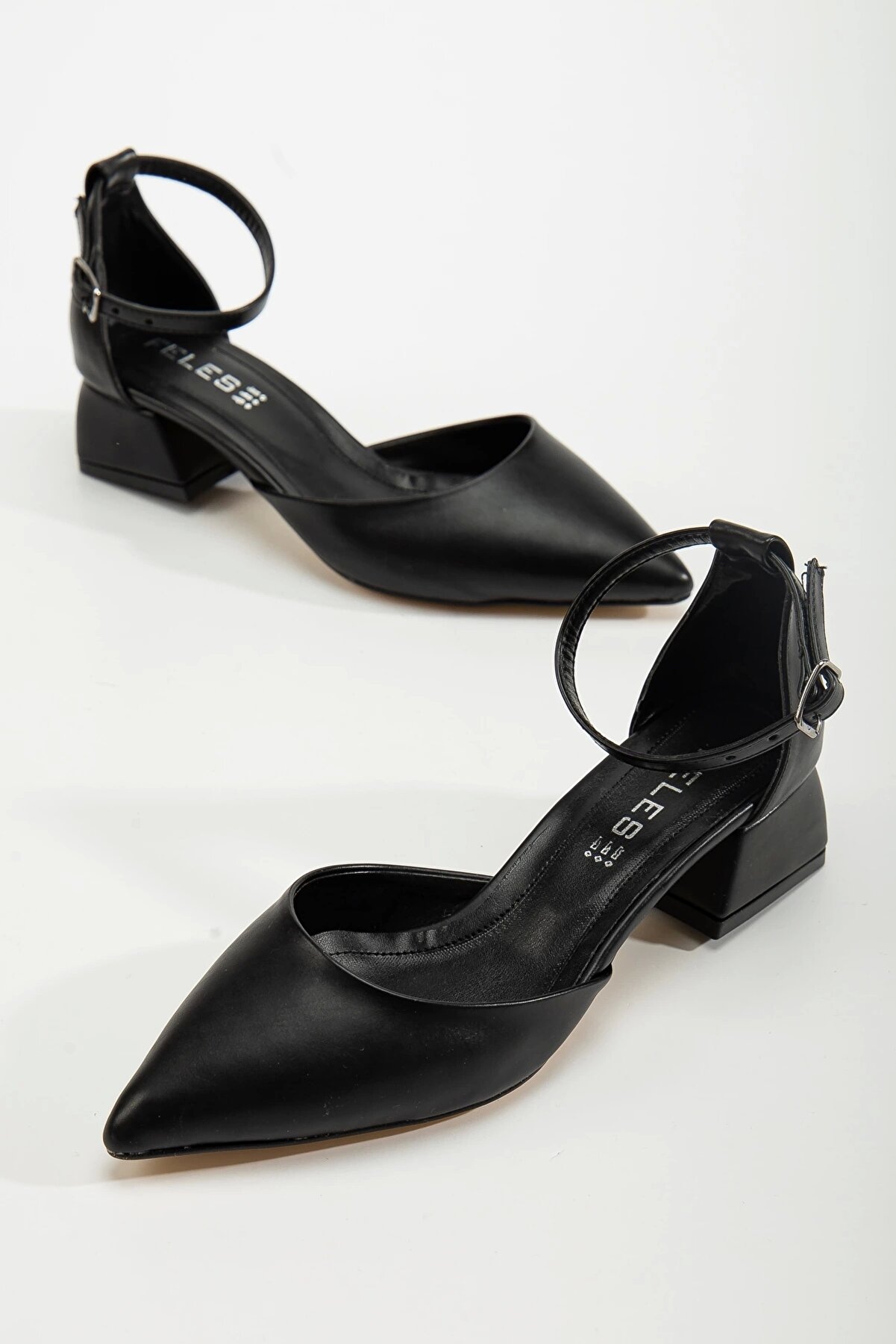 Gult Kadın 3 Cm Topuklu Günlük Yazlık Ayakkabı Si̇yah