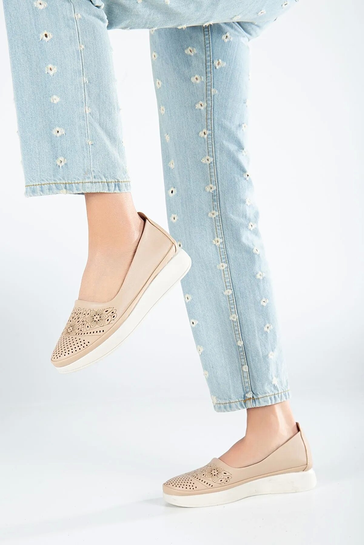 Gult İçi̇ Haki̇ki̇ Deri̇ Günlük Ayakkabı