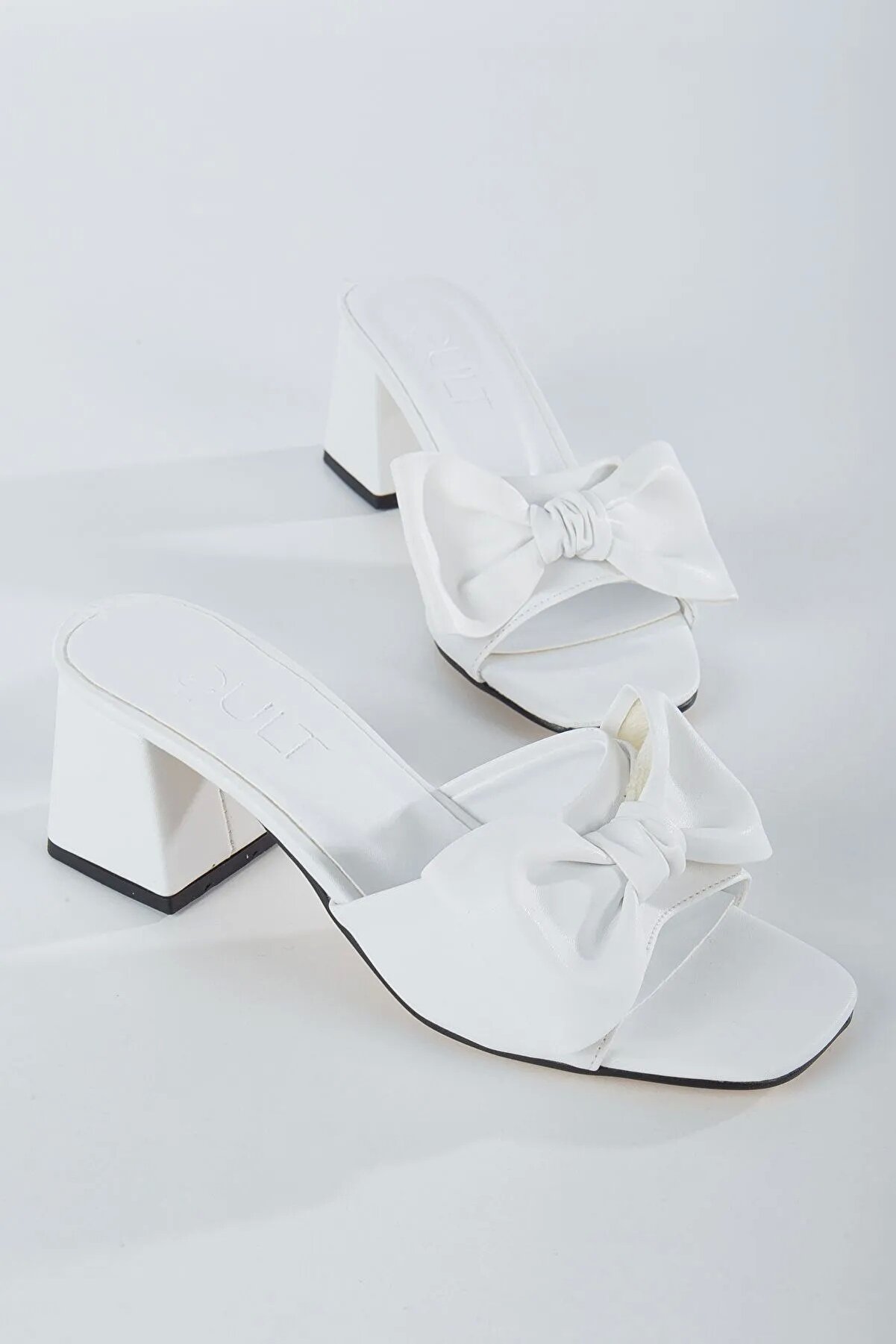 Gult Kadın 5 Cm Kalın Topuklu Çanta Kombi̇nli̇ Terli̇k Takımı