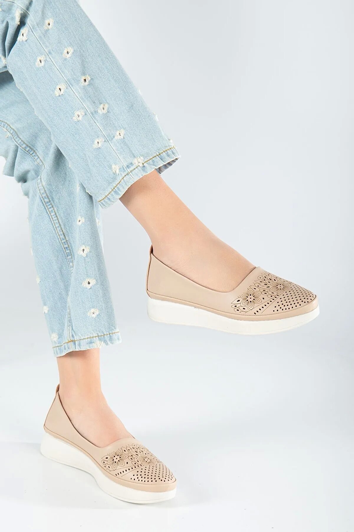 Gult İçi̇ Haki̇ki̇ Deri̇ Günlük Ayakkabı