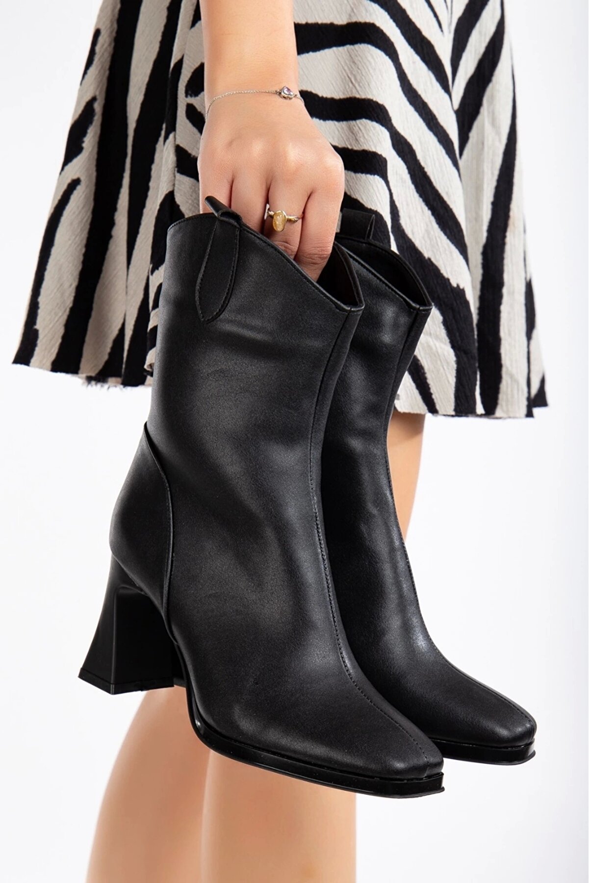 Lulo Kadın Şık Tarz 8 Cm Topuklu Uzun Bot Si̇yah