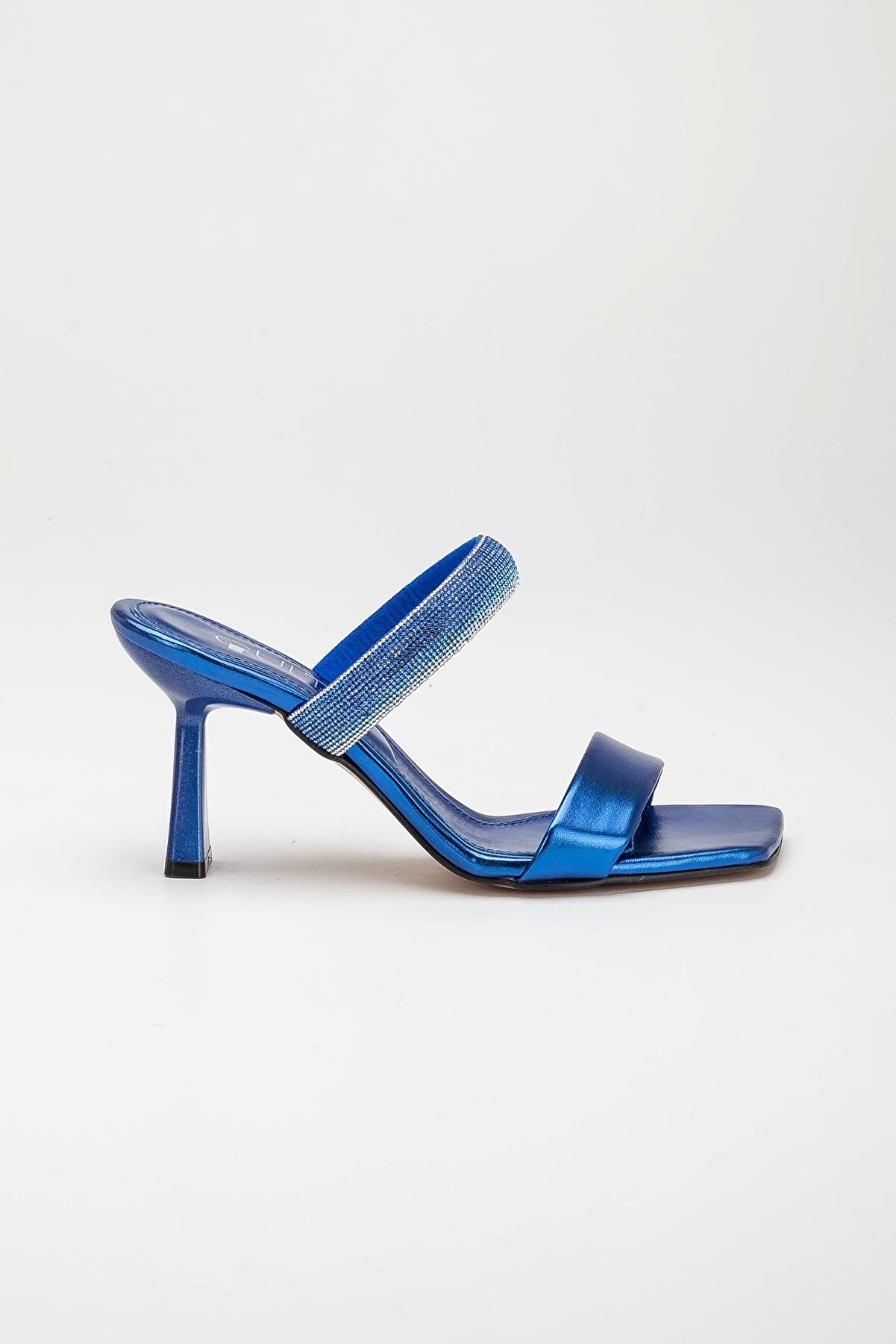 Gult Kadın Renkli̇ Taşlı Terli̇k