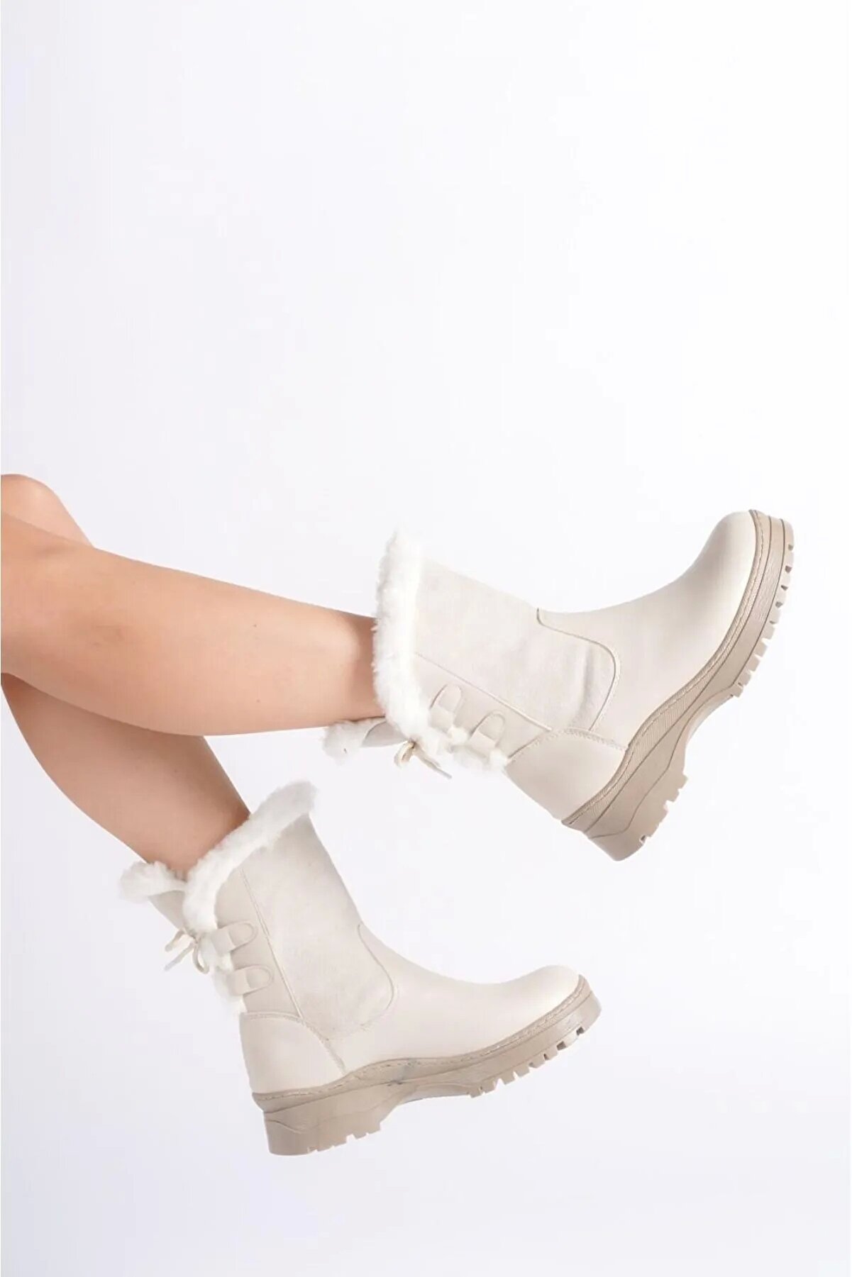 Gult Kadın Kürklü Bot Bej