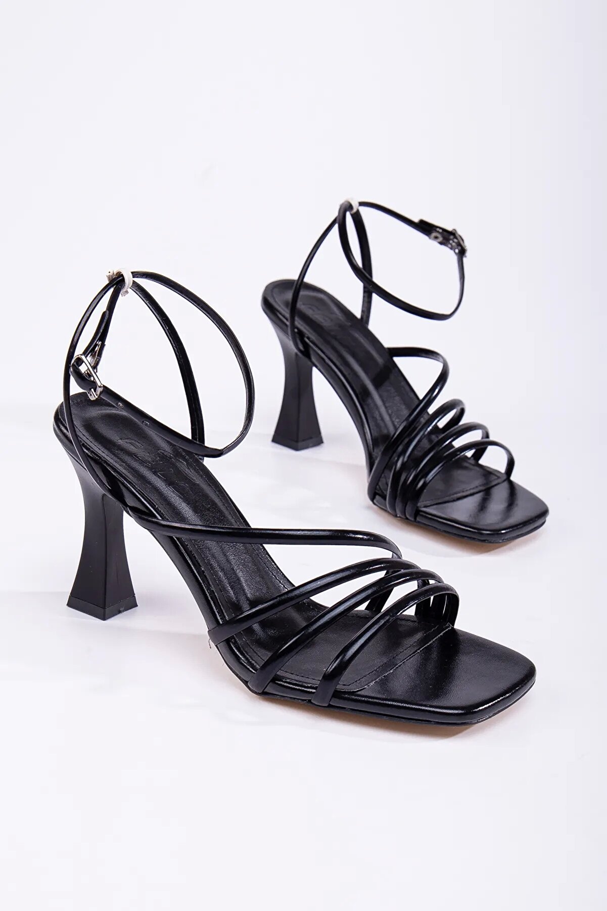 Gult Yazlık Özel Gece Ayakkabısı