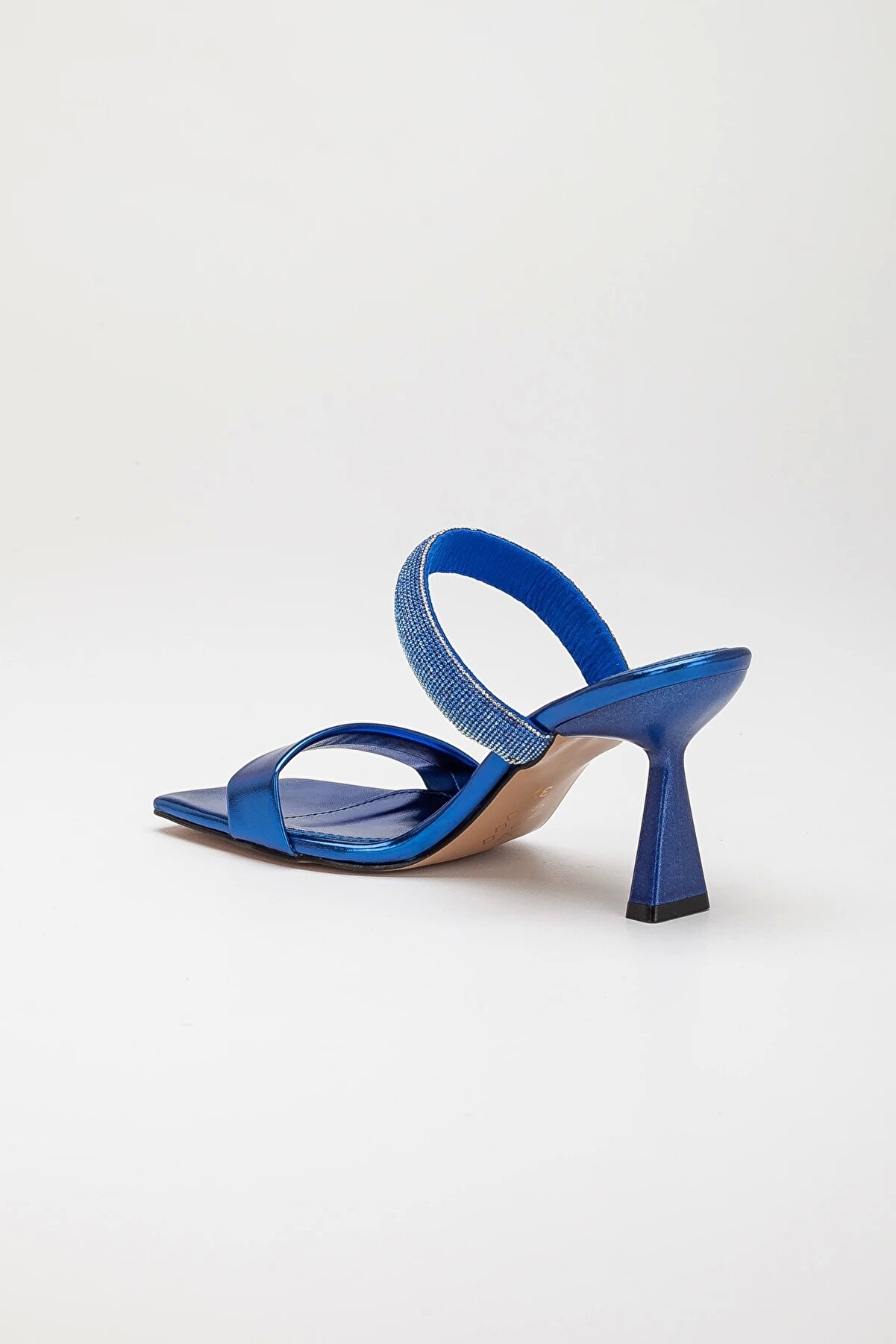 Gult Kadın Renkli̇ Taşlı Terli̇k