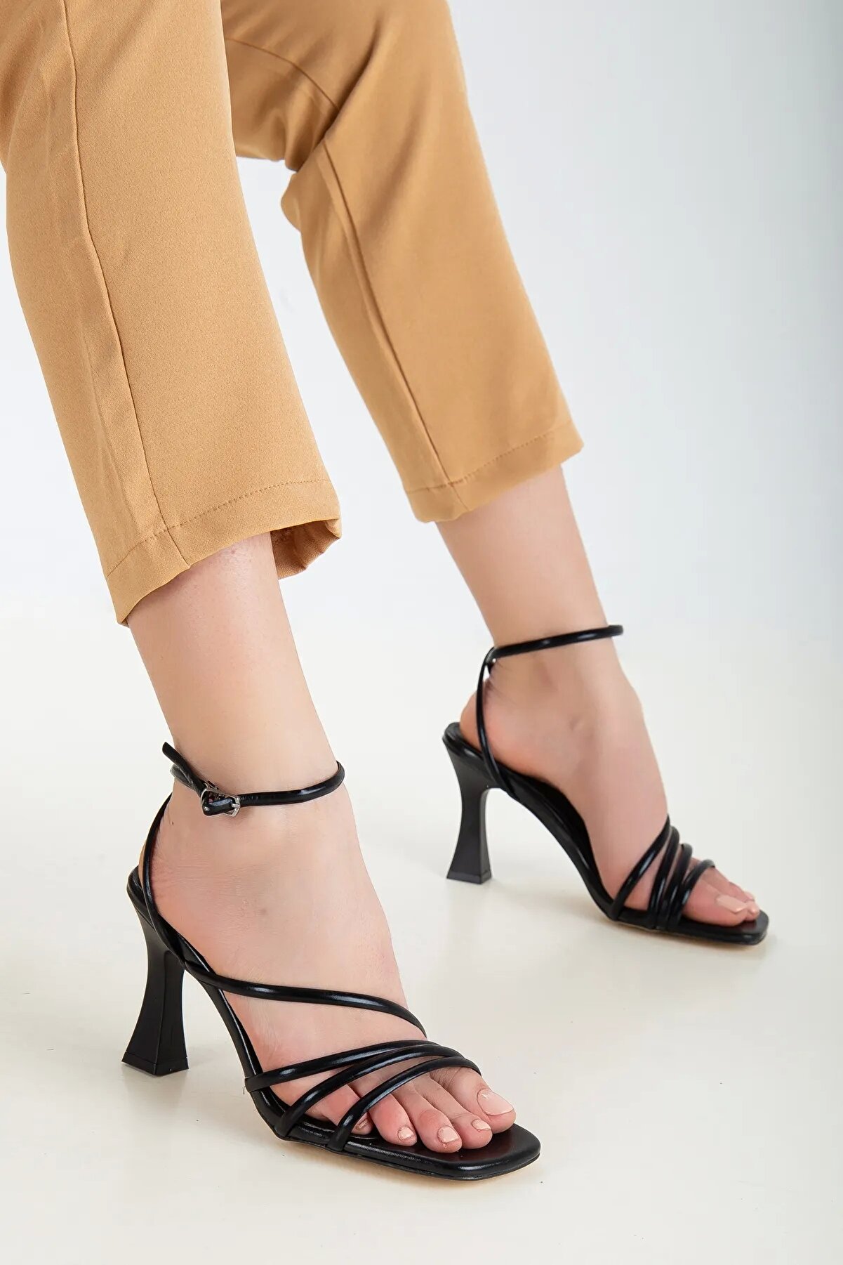 Gult Yazlık Özel Gece Ayakkabısı