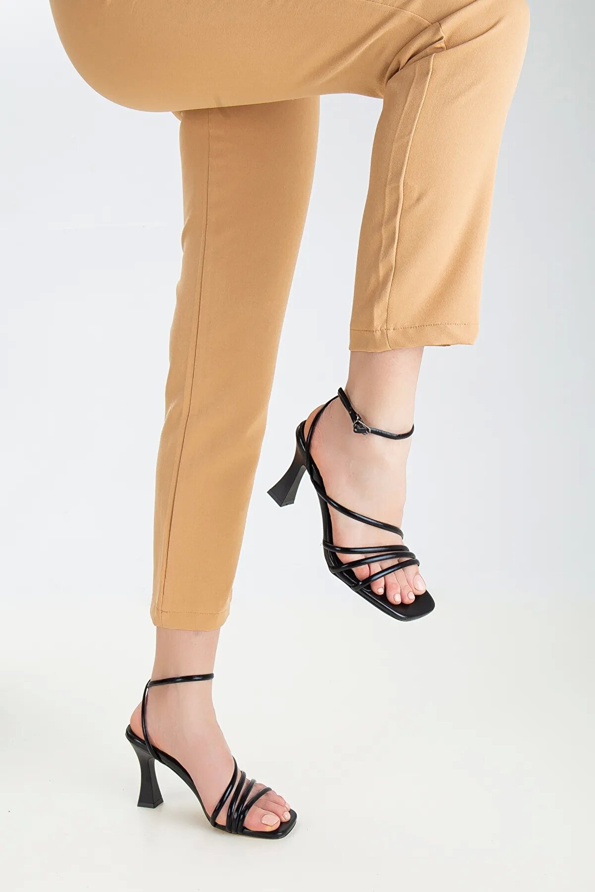 Gult Yazlık Özel Gece Ayakkabısı