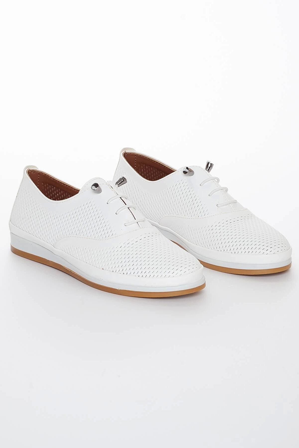 Gult Haki̇ki̇ Deri̇ Kadın Günlük Ayakkabı Beyaz Bağcıklı Lazer Işlemeli̇