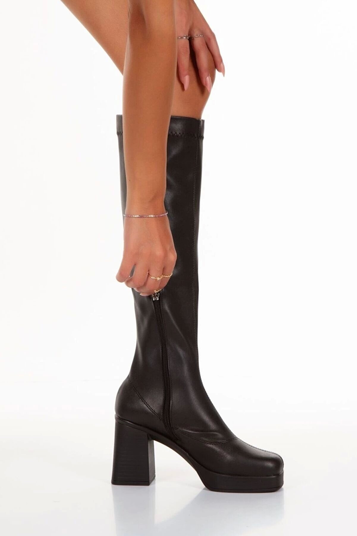 Gult Di̇z Altı Çi̇zme Si̇yah Ci̇lt Fermuarlı Streç Ve Esnek Çi̇zme