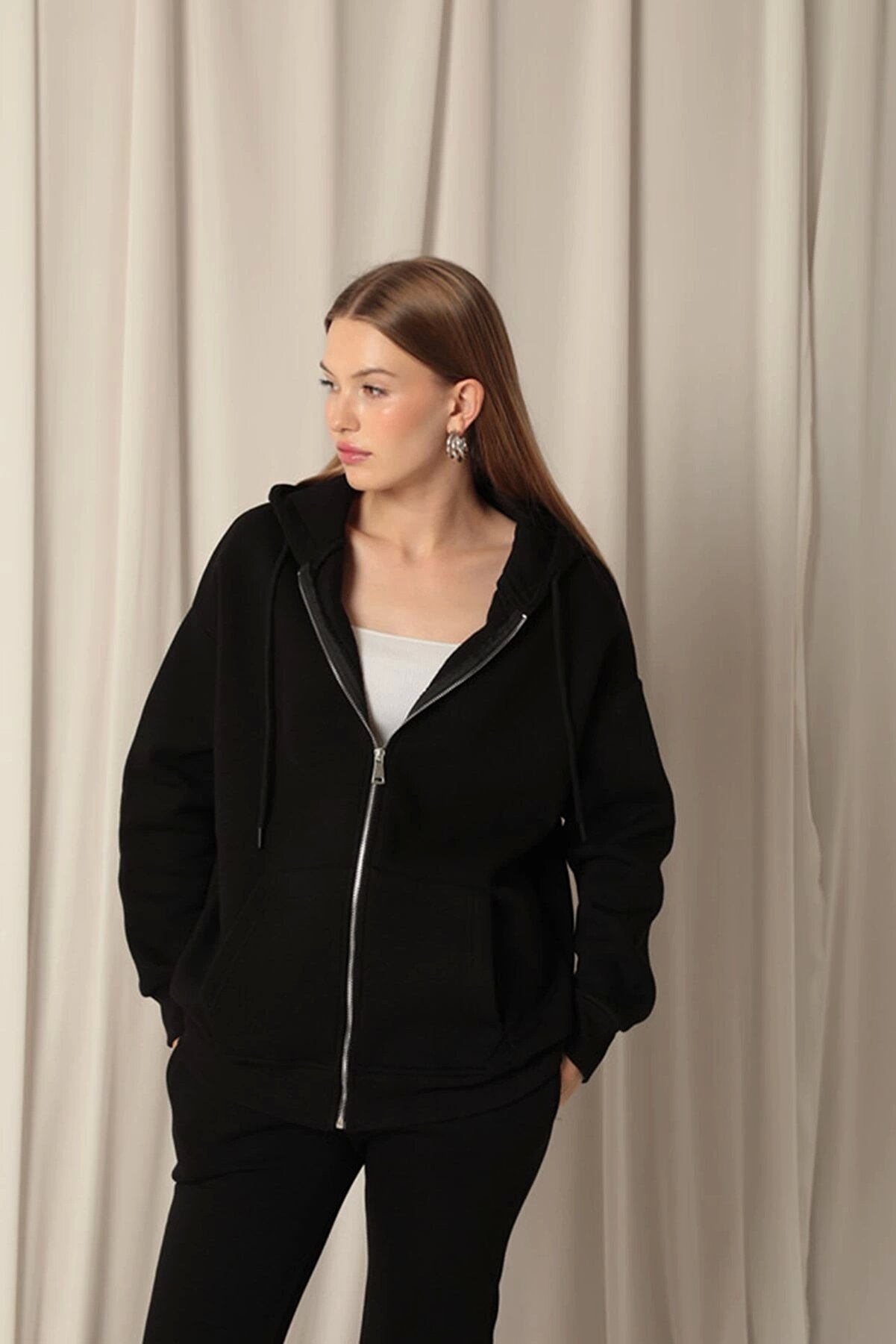 Admavm &Uuml;&ccedil; İpli̇k Kanguru Cep Fermuarlı Kap&uuml;şonlu Kadın Si̇yah Sweat