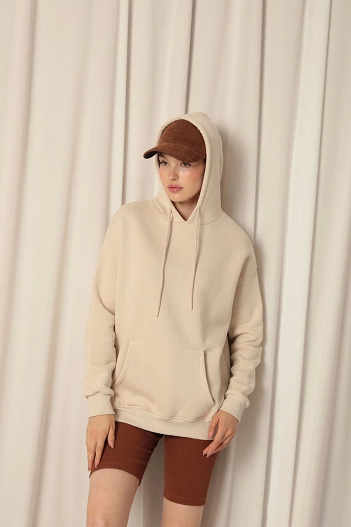 Nateli̇ &Uuml;&ccedil; İpli̇k Kanguru Cep Kadın Kap&uuml;şonlu Bej Sweat