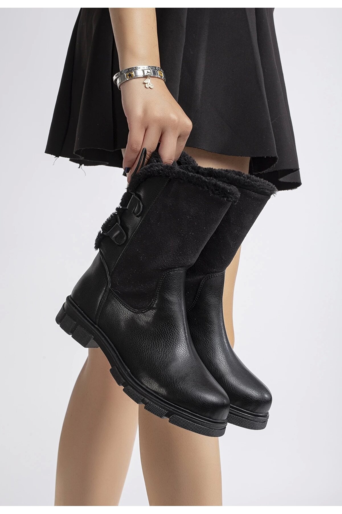 Gult Kadın Kürklü Bot Si̇yah Mat