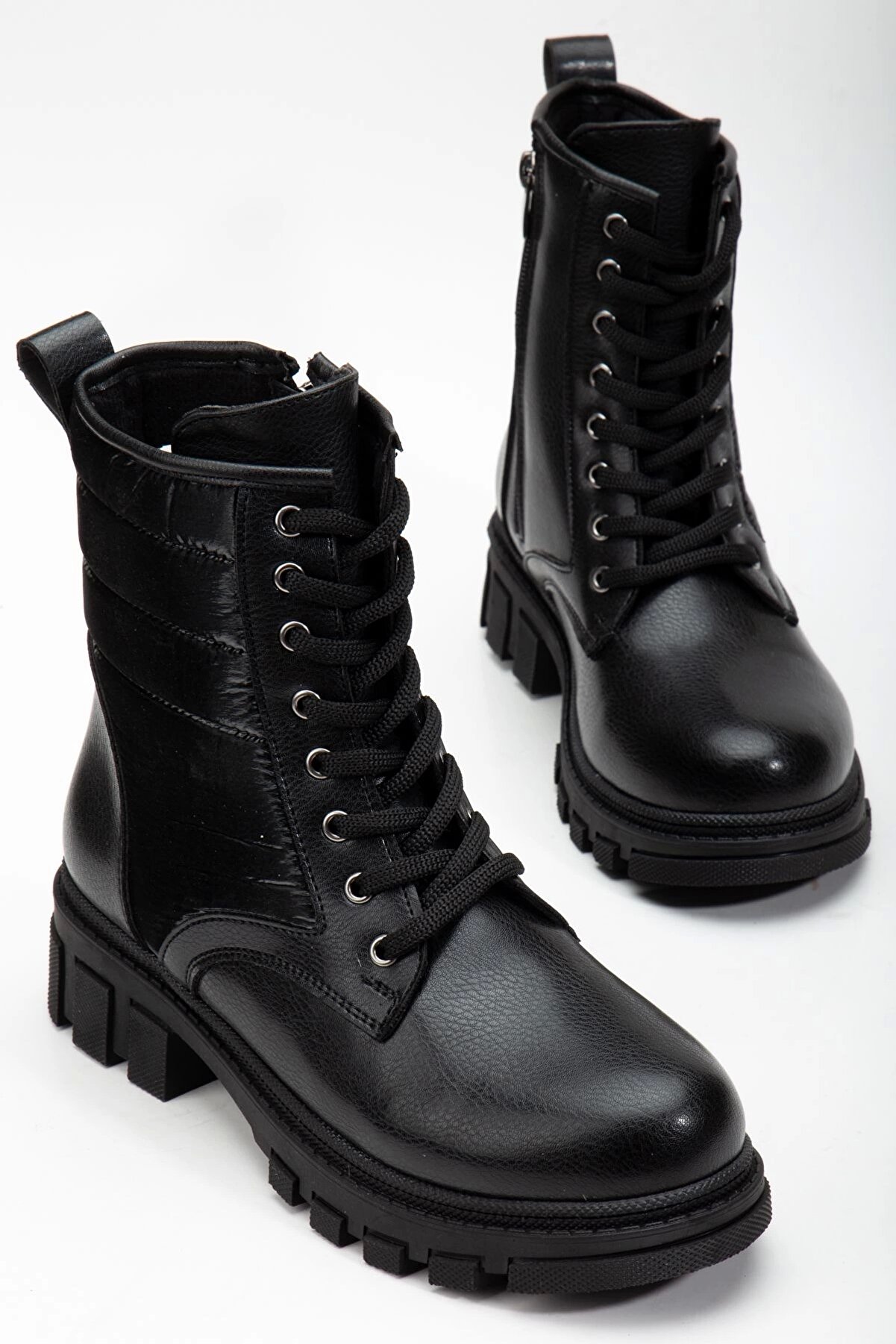 Gult Kadın Kalın Taban Bot Si̇yah Parasüt