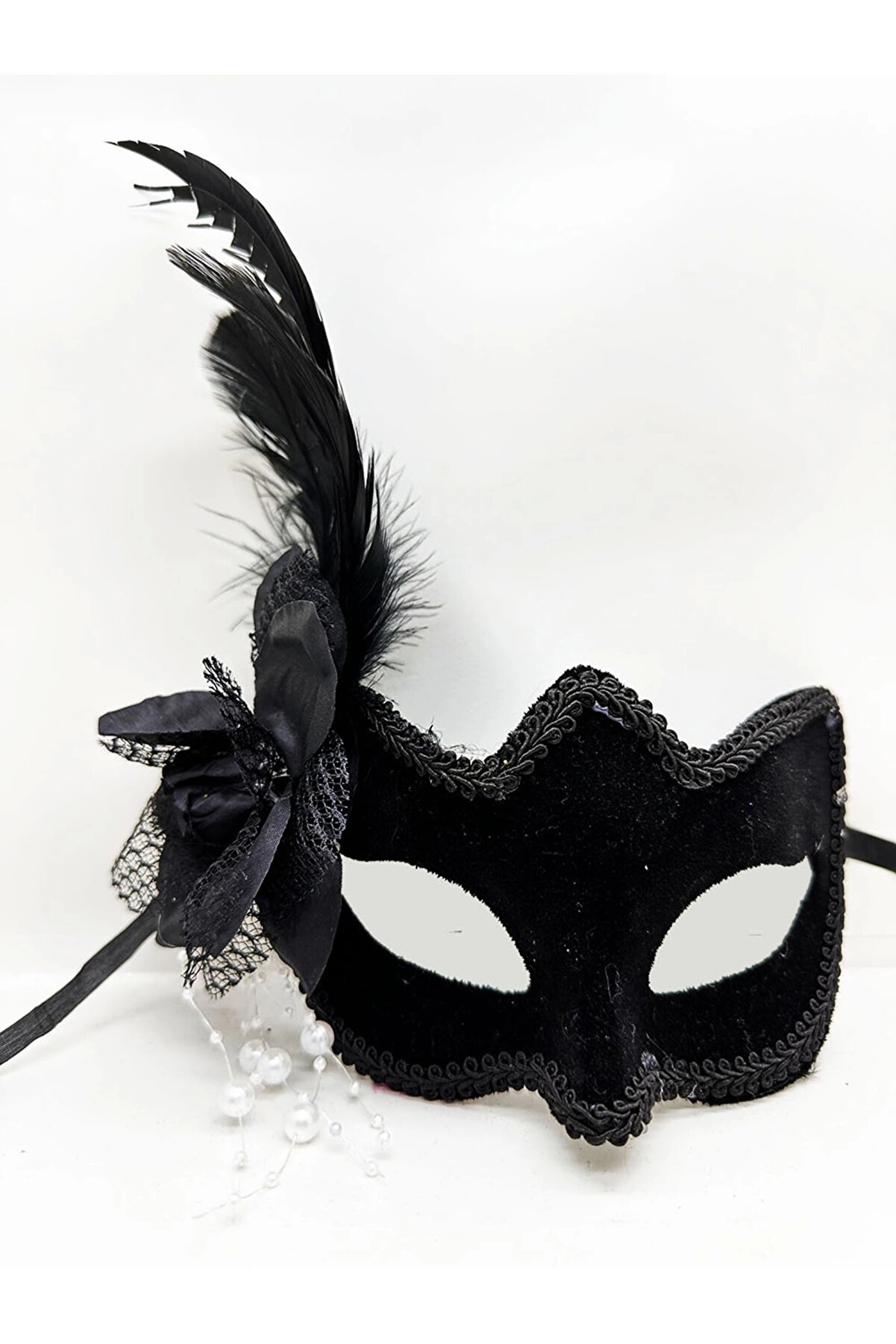 Go İthalat Si̇yah Renk Yandan T&uuml;yl&uuml; Beyaz Inci̇li̇ S&uuml;et Kaplama A Kali̇te L&uuml;ks Parti̇ Maskesi̇ 20X23 Cm (4533)