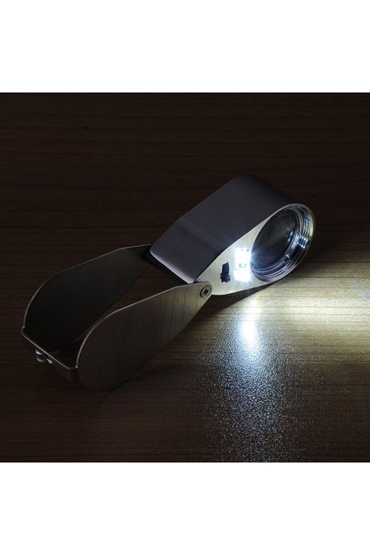 Kontrol Içi̇n Özel Kutulu Metal Işıklı Lup 40X25 Tdrtr