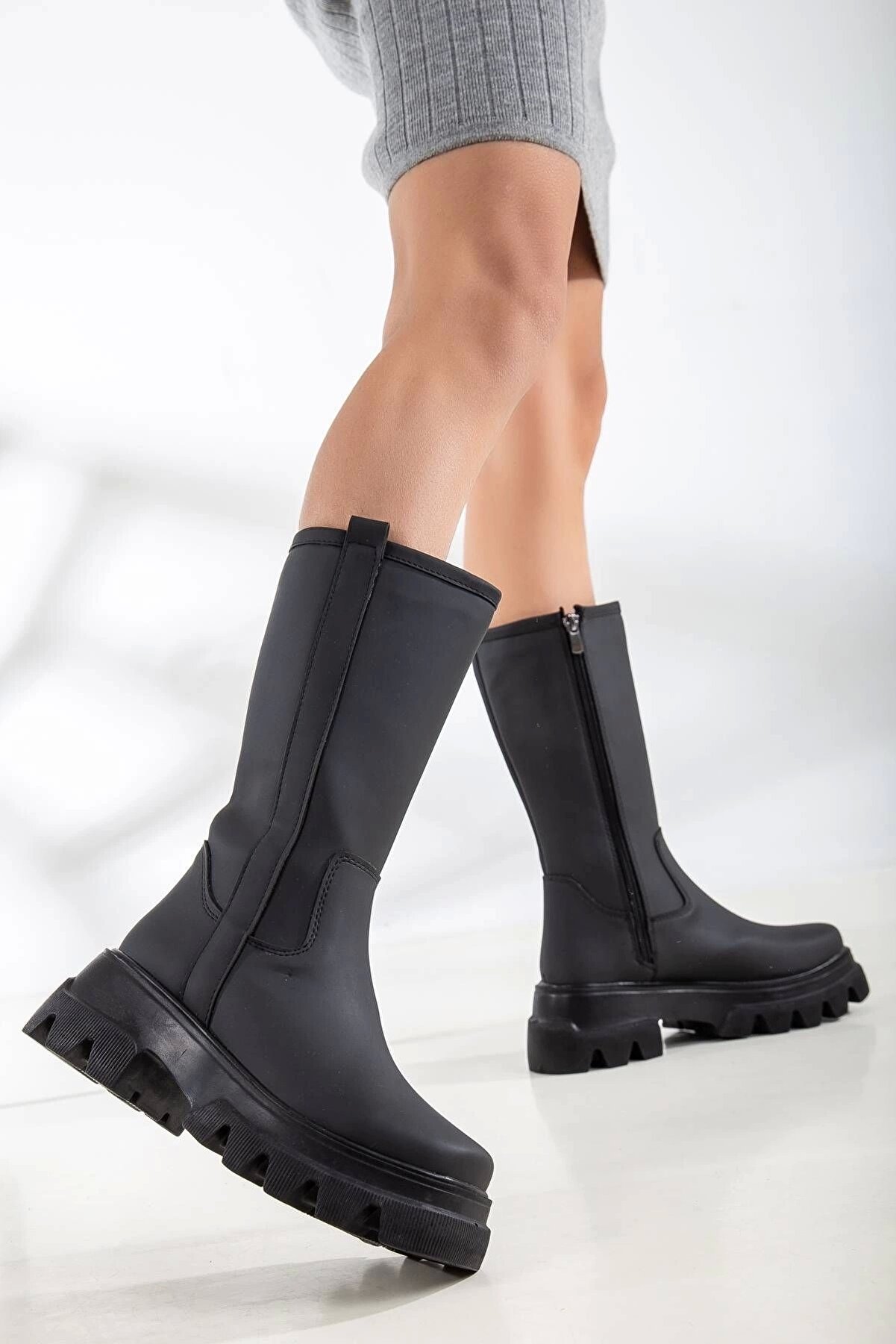 Gult Kadın Kısa Fermuarlı Çi̇zme