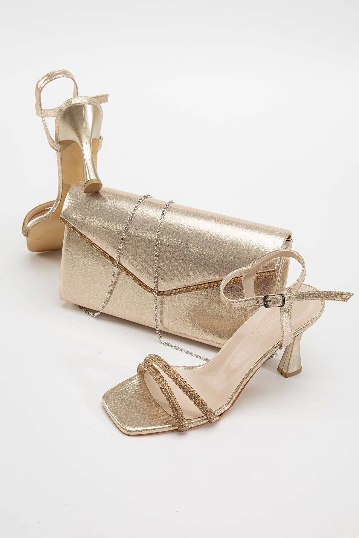 Gult Kadın 8 Cm Özel Topuklu Yazlık Ayakkabı Gold