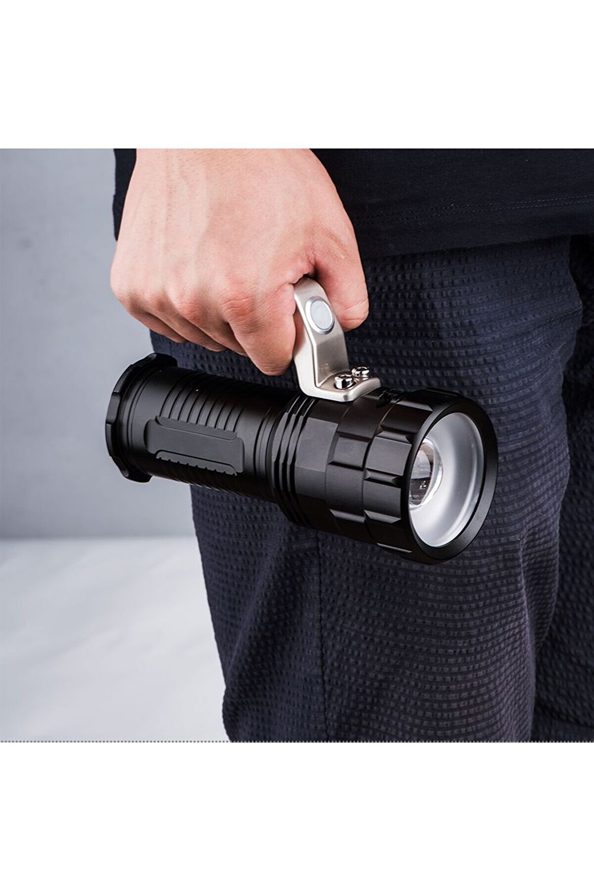 Projektor Modeli̇ Zoomlu Şarjlı El Feneri̇ Wt-129