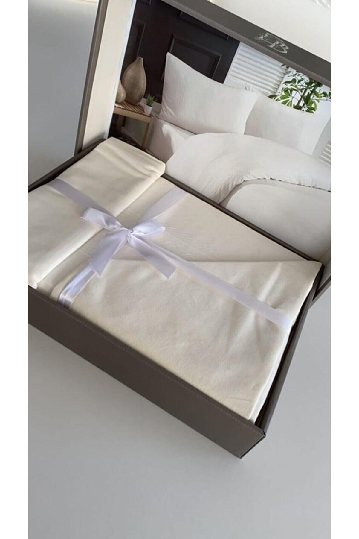 Deco Bi̇anca Beyaz Nakışlı Ranforce Nevresi̇m Takımı