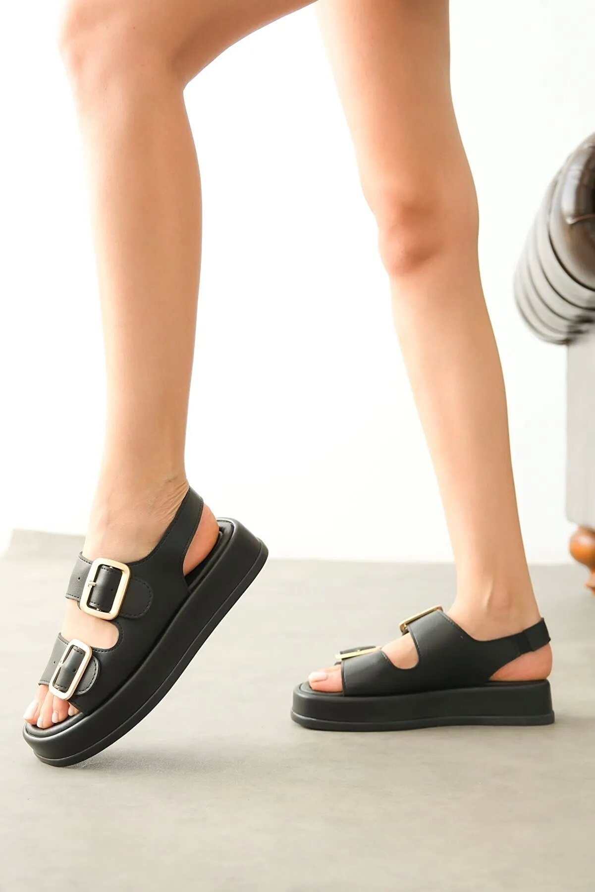 Gult Kadın Sandalet Tokalı