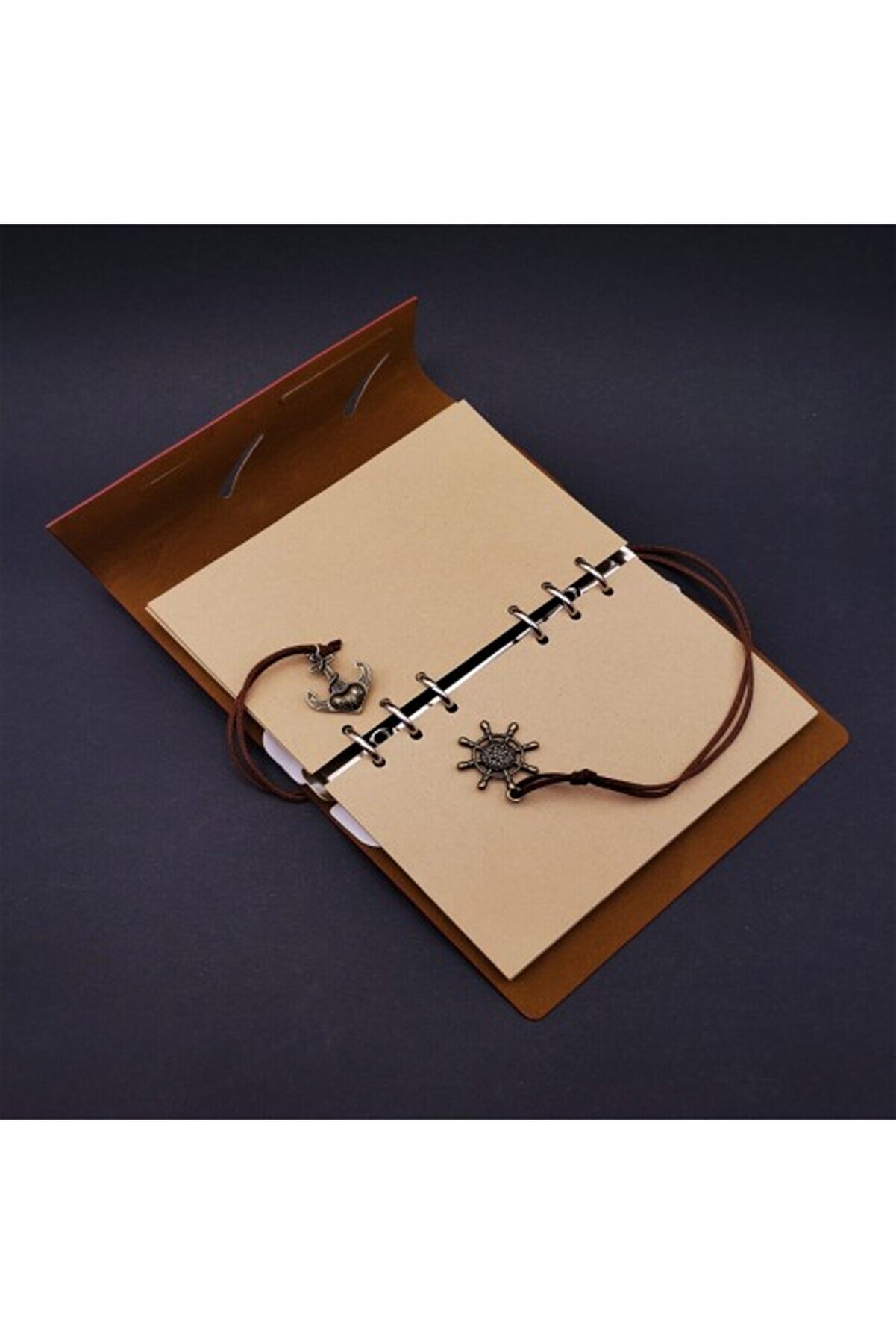 Hedi̇yeli̇k Defter Kalem Kutulu Set