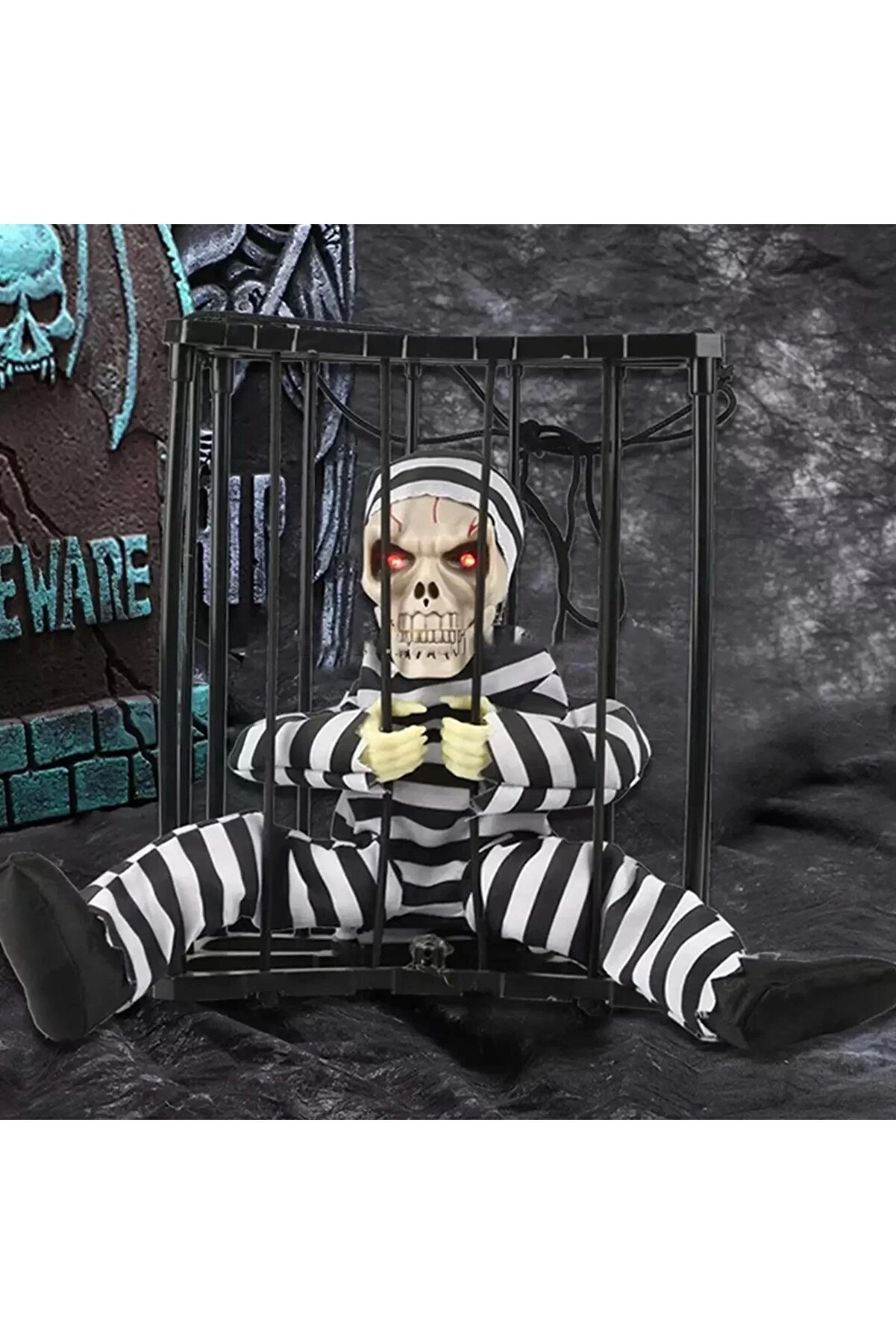 Hareketli̇ Sesli̇ Sensörlü Mahkum Görünümlü Kuru Kafa İskelet Dekorasyon 22X27 Cm