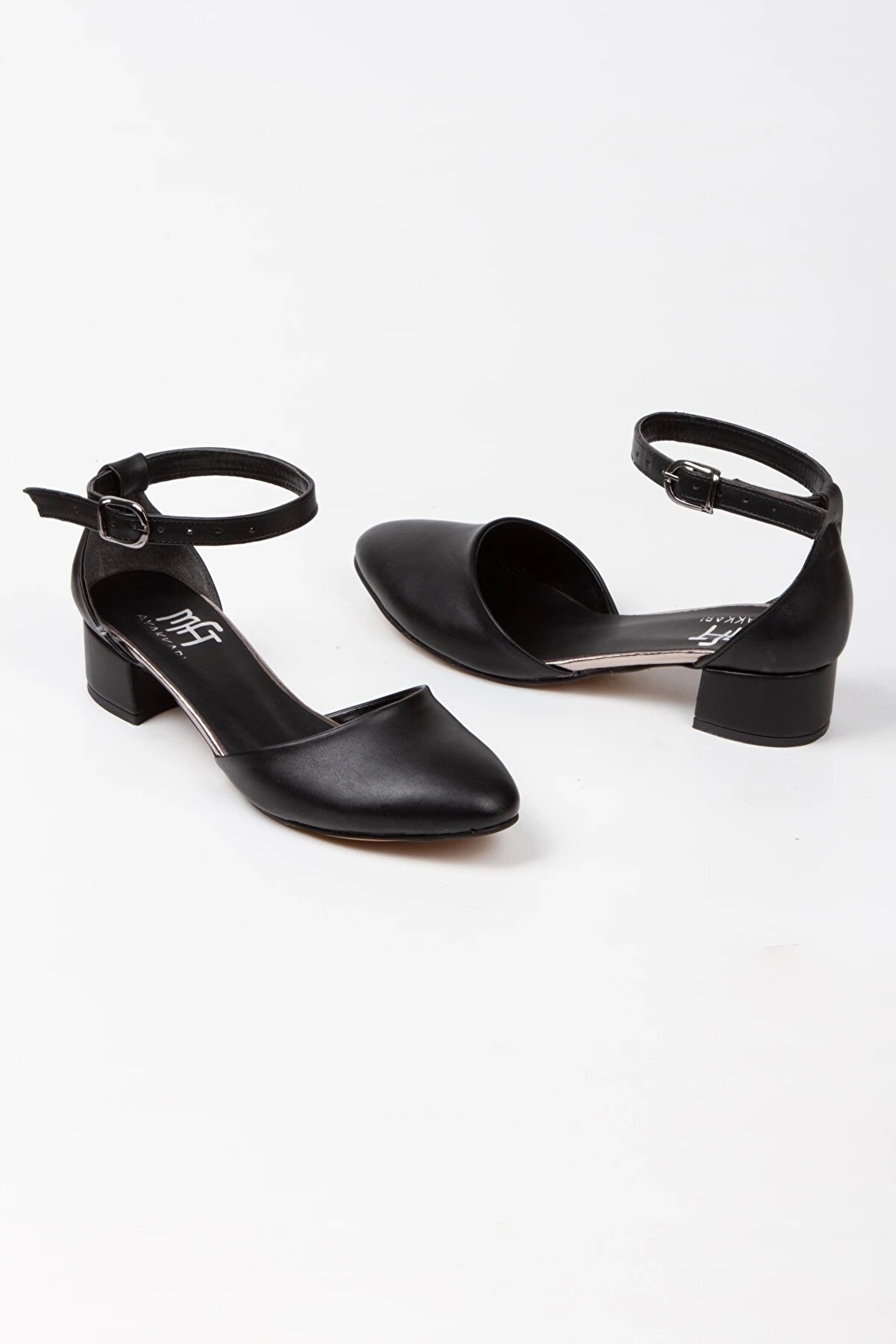 Gult Kalın Topuklu Yanı Açık Ayakkabı Ve Çanta Takımı Si̇yah