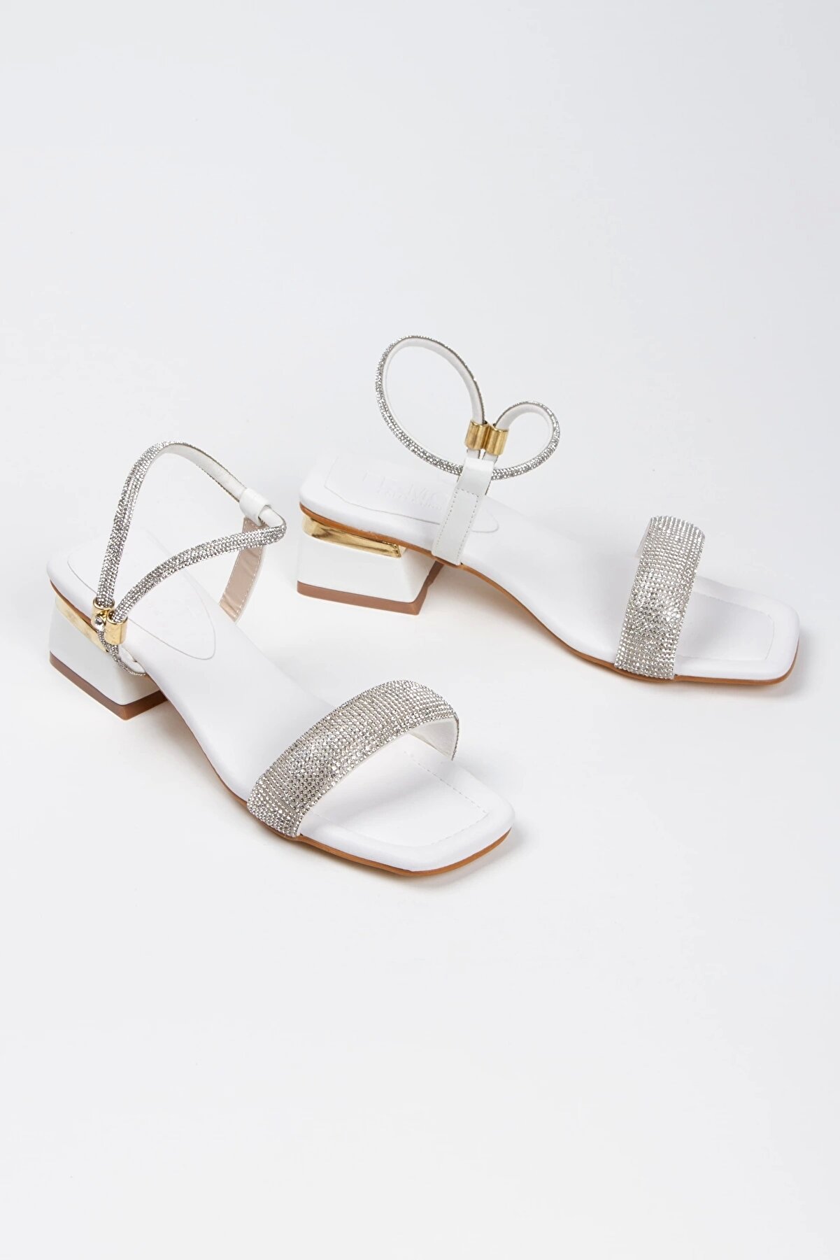 Gult Kadın Beyaz Taşlı Kısa Kalın Topuklu Abi̇ye Ayakkabı