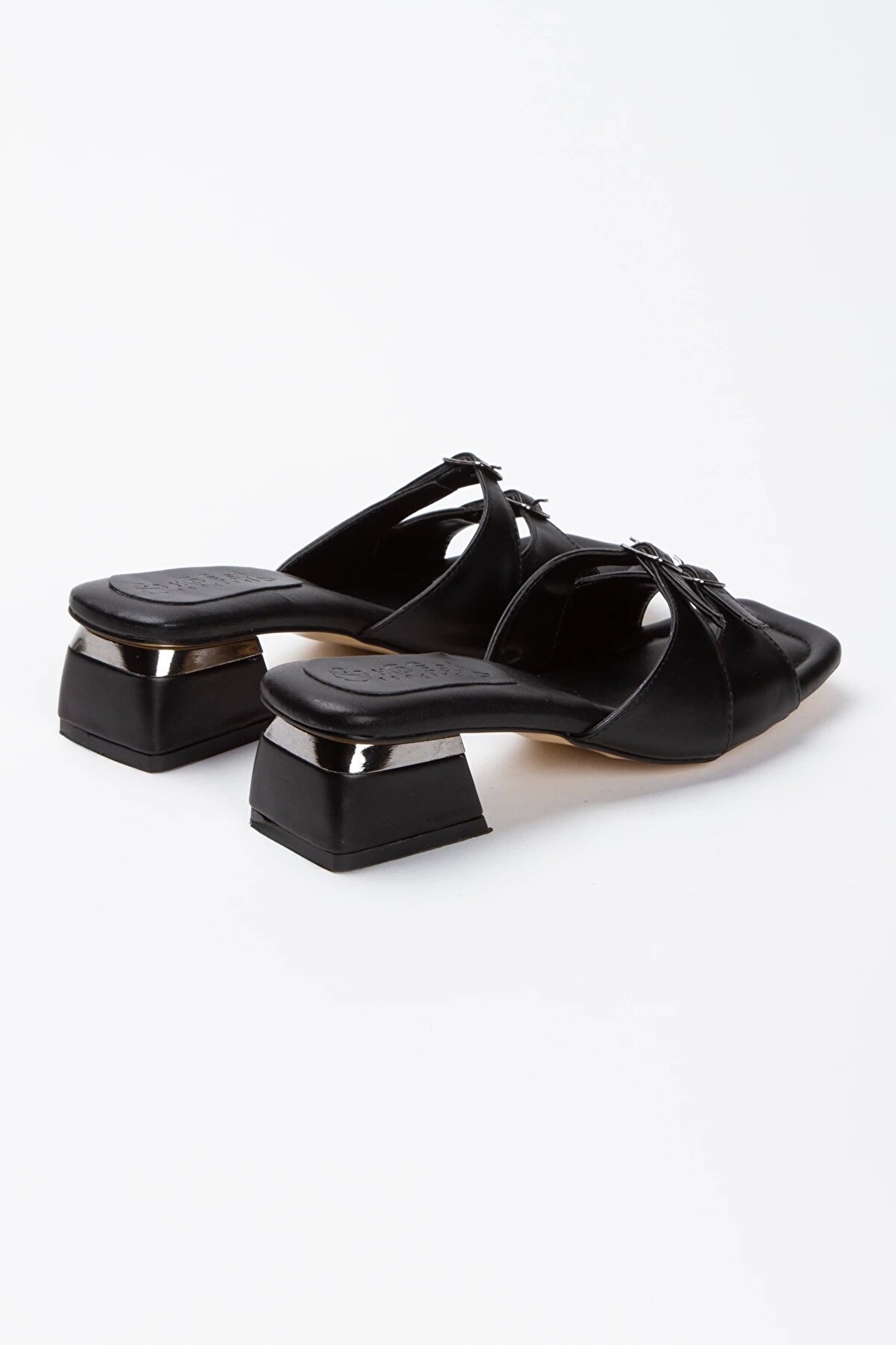 Gult Kadın Tarz Terli̇k Si̇yah