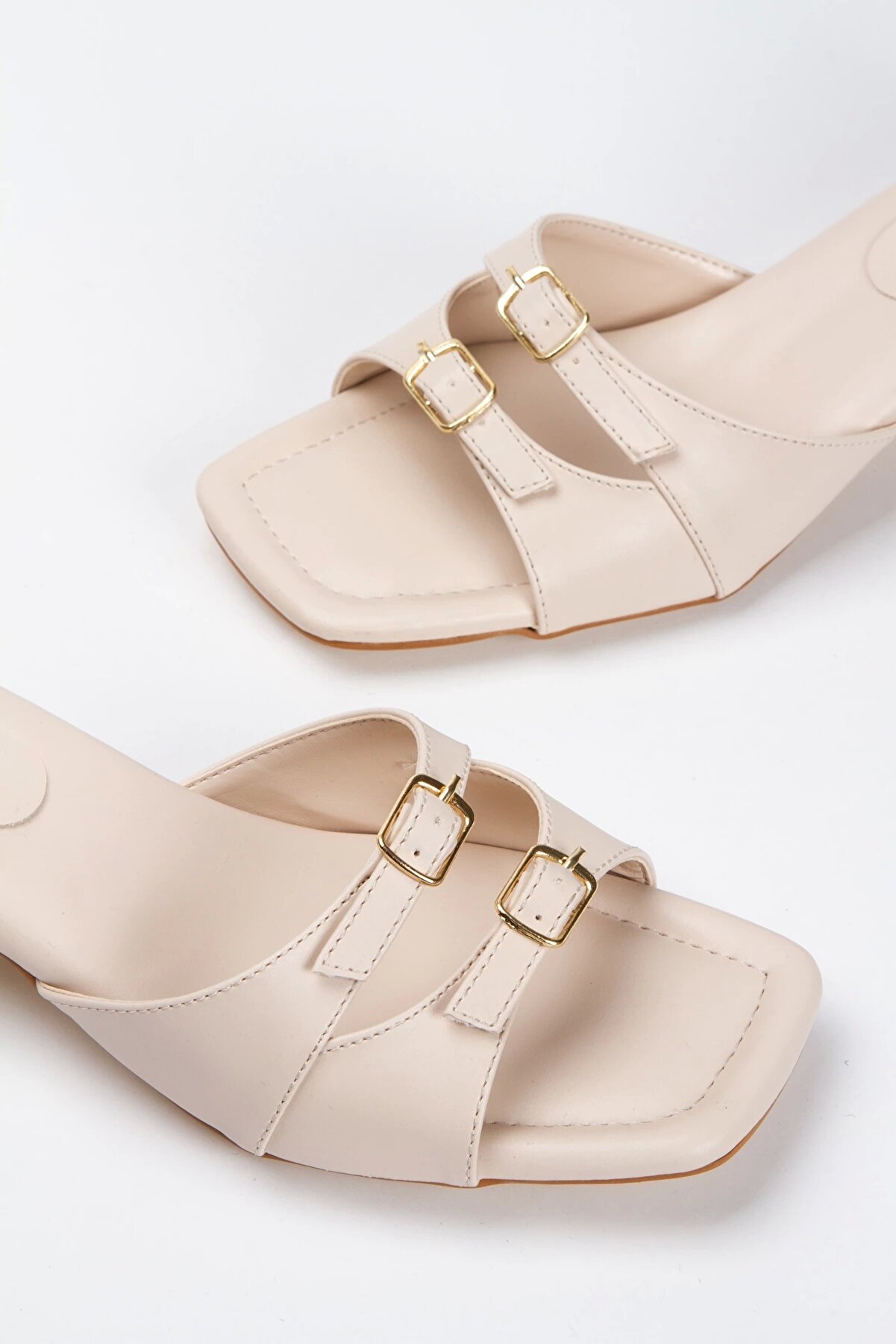 Gult Kadın Tarz Terli̇k Bej