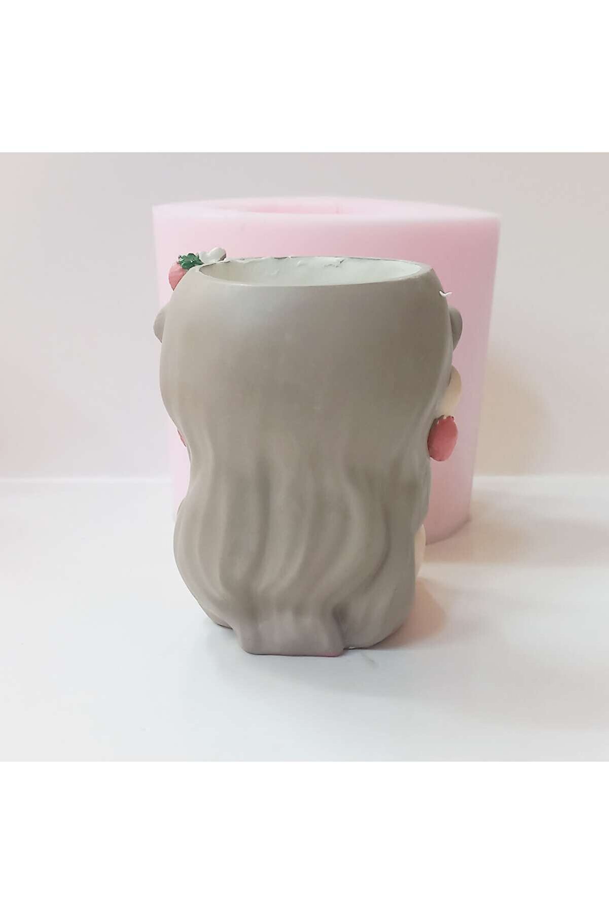 Kalıpcınızburada Çi̇lekli̇ Kız Saksı Si̇li̇kon Kalıp - K7949