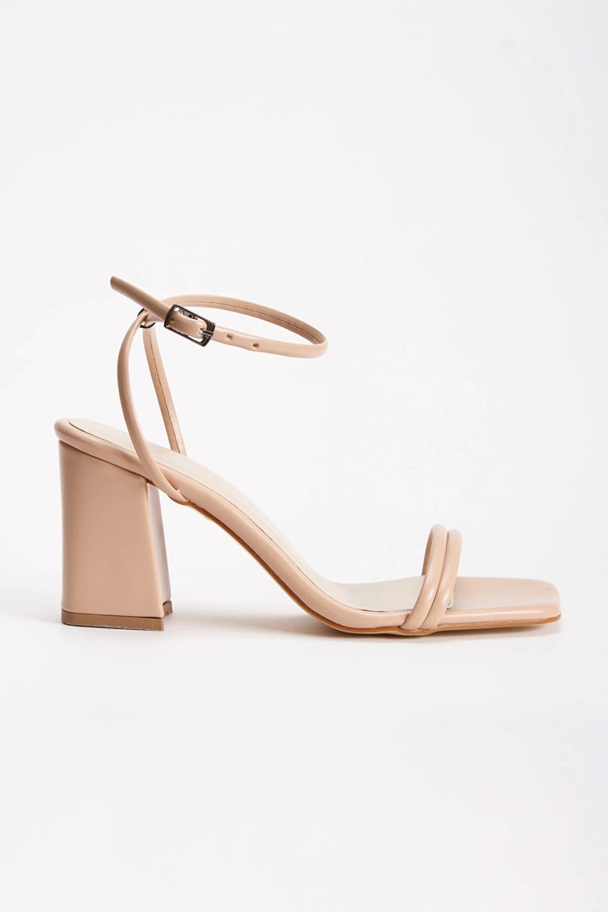 Gult Kadın Yazlık Kalın Topuklu Ayakkabı Nude