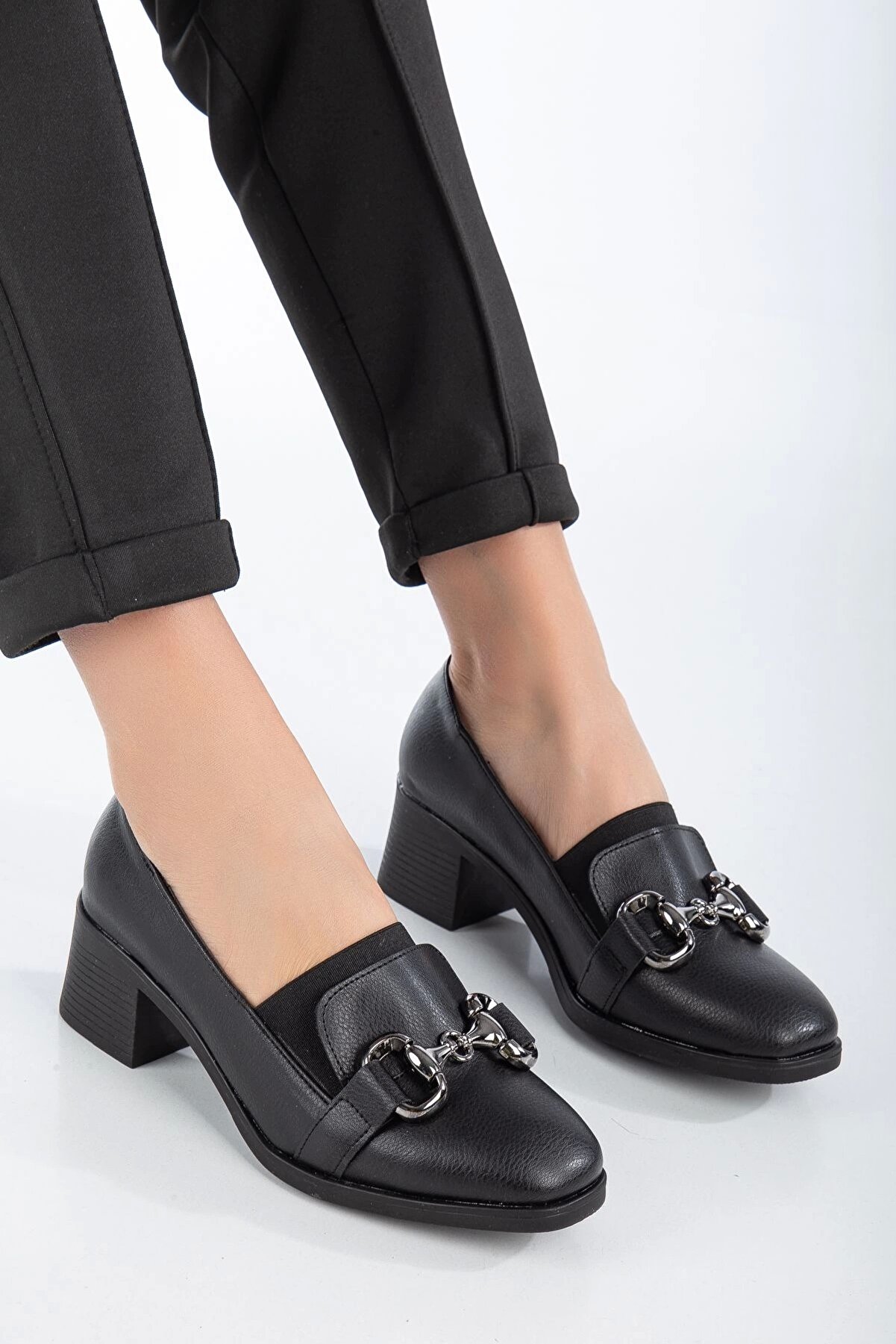 Gult Kadın Klasi̇k Ayakkabı Lasti̇kli̇ Tokalı