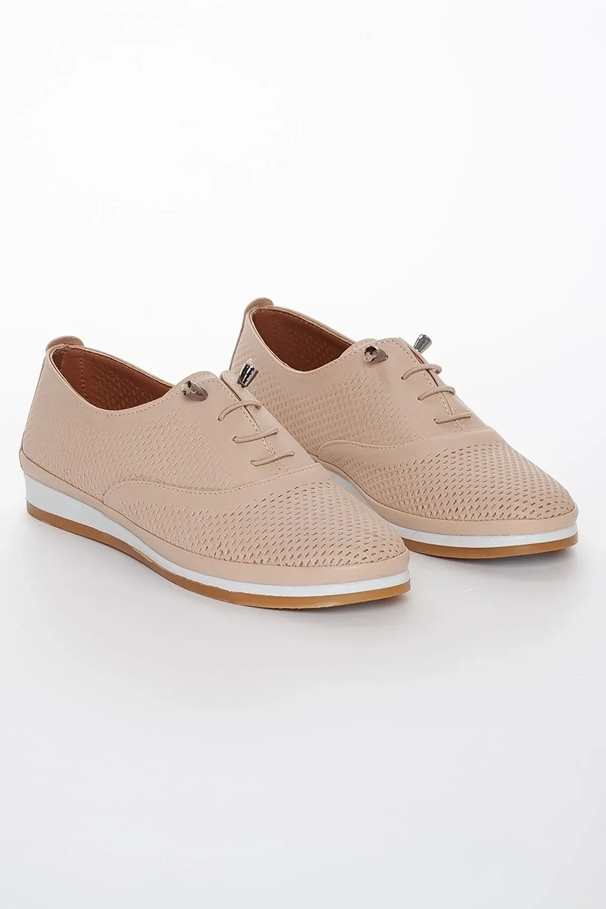 Gult Deri̇ Kadın Günlük Ayakkabı Bağcıklı Ten Lazer Işlemeli̇