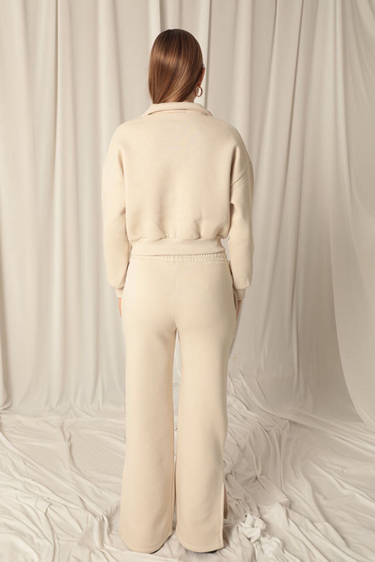 Znd Fashi̇on &Uuml;&ccedil; İpli̇k Patlı Yakalı Kısa Kadın Bej Sweat