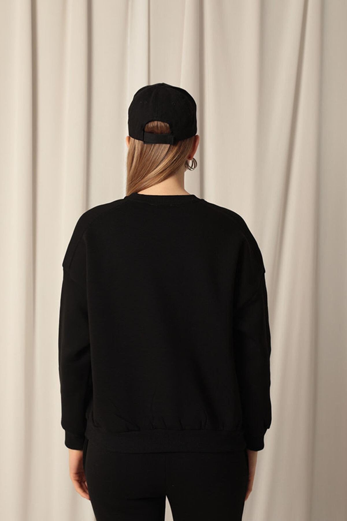 Znd Fashi̇on &Uuml;&ccedil; İpli̇k Sıfır Yaka &Ccedil;i̇malı Kadın Si̇yah Sweat