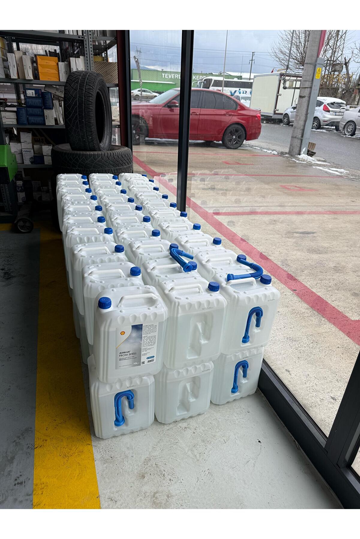 Adblue 10 Lt. (2025 Üreti̇m) Emi̇syon Düşürü Yakıt Katkısı