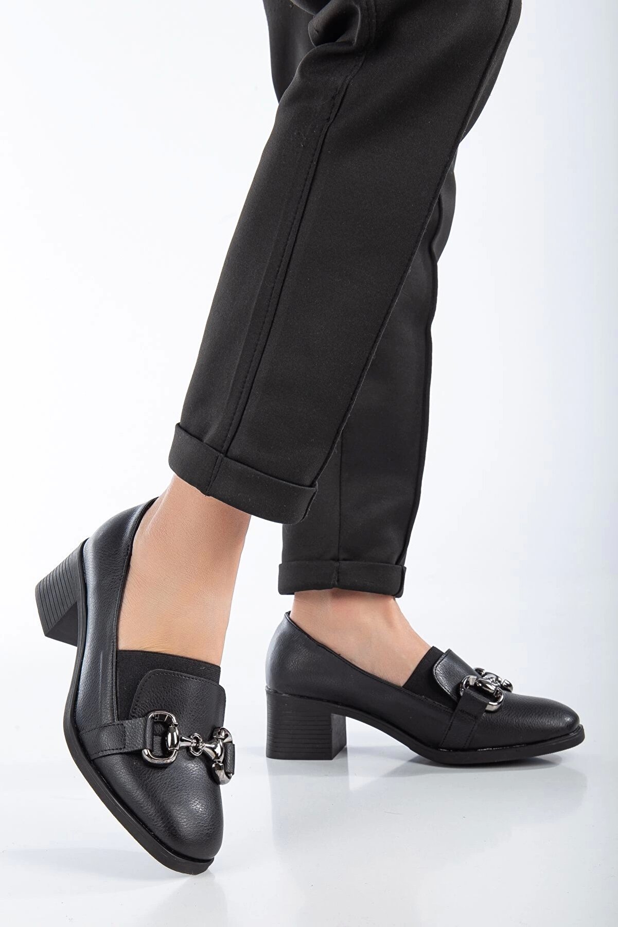 Gult Kadın Klasi̇k Ayakkabı Lasti̇kli̇ Tokalı