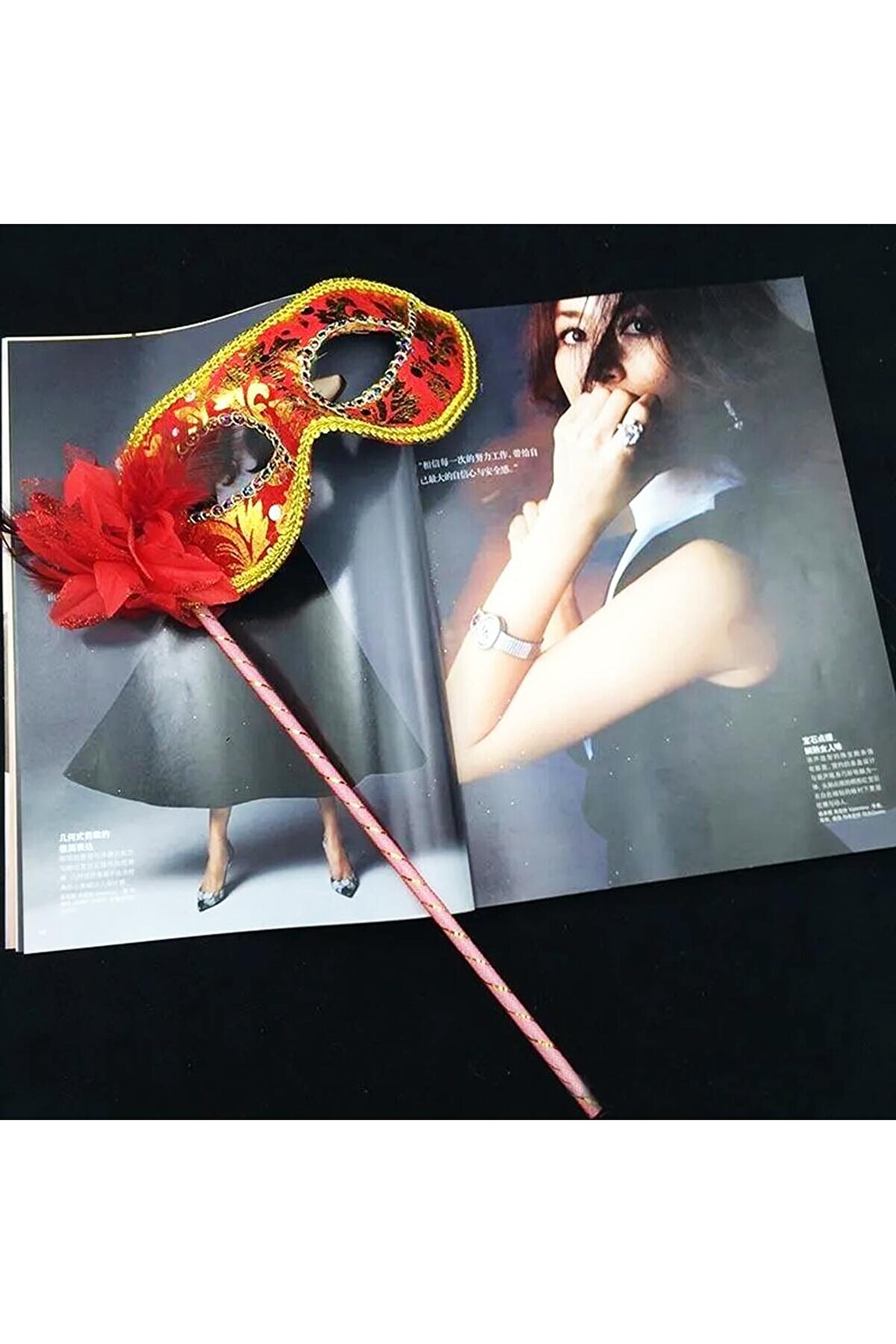 evimdeyokyok Lüks Taşlı Saplı Maskeli Balo Maskesi Kırmızı Renk 35 cm