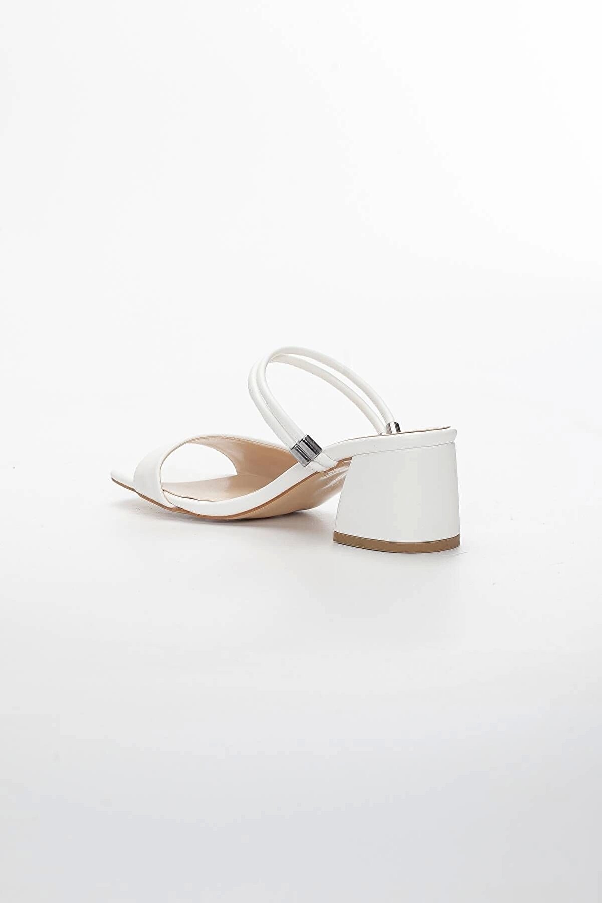 Gult Kadın Önü Açık Kısa Kalın Topuklu Yazlık Tarz Terli̇k Beyaz