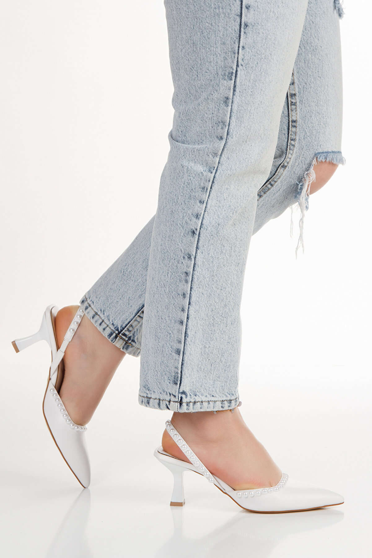 Lukatlove Kadın Beyaz İnci̇li̇ Geli̇nli̇k Ayakkabı