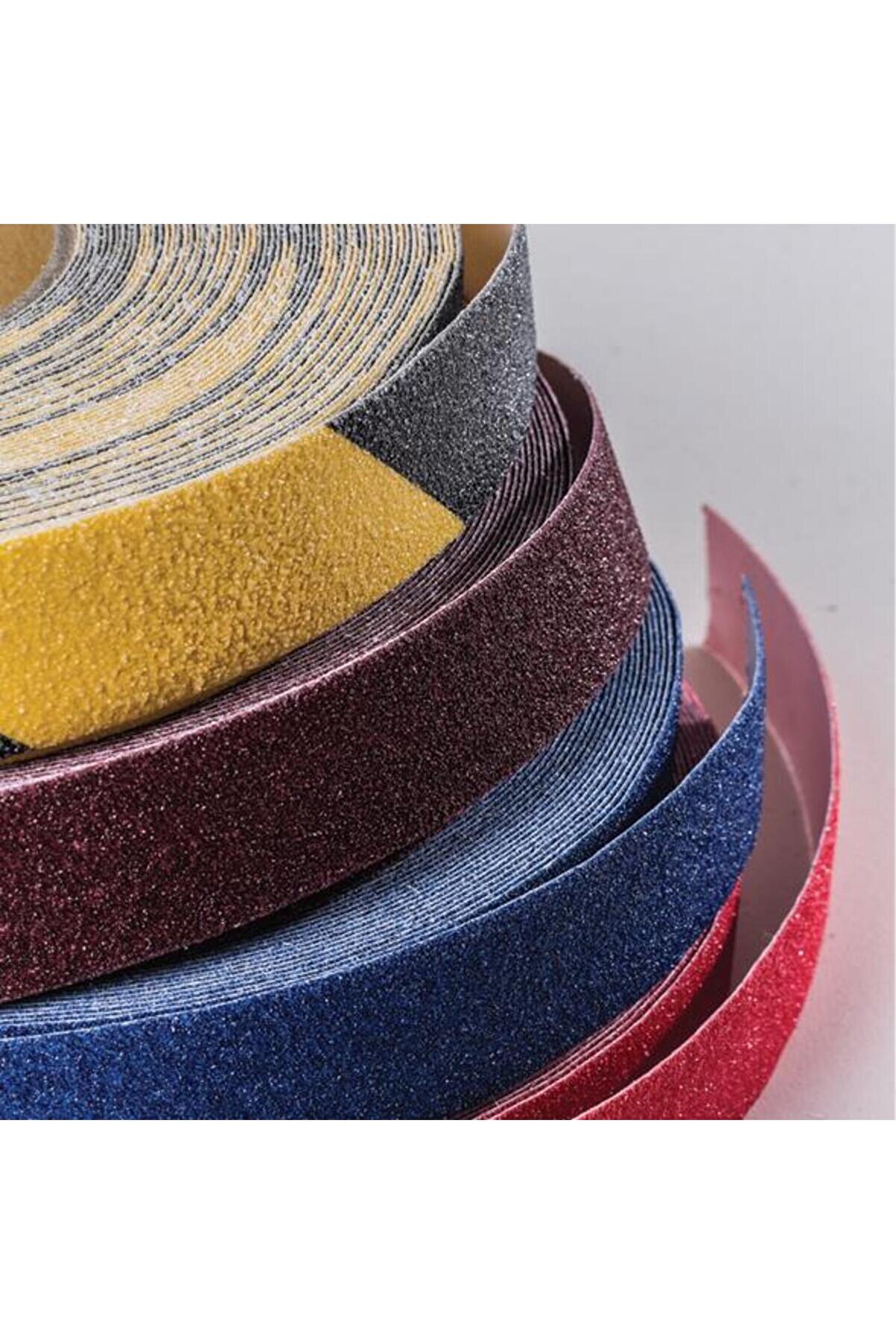 Si̇yah Merdi̇ven Ve Zemi̇n Kaydırmaz Kaymaz Bant 25Mmx25Mt Tdrtr