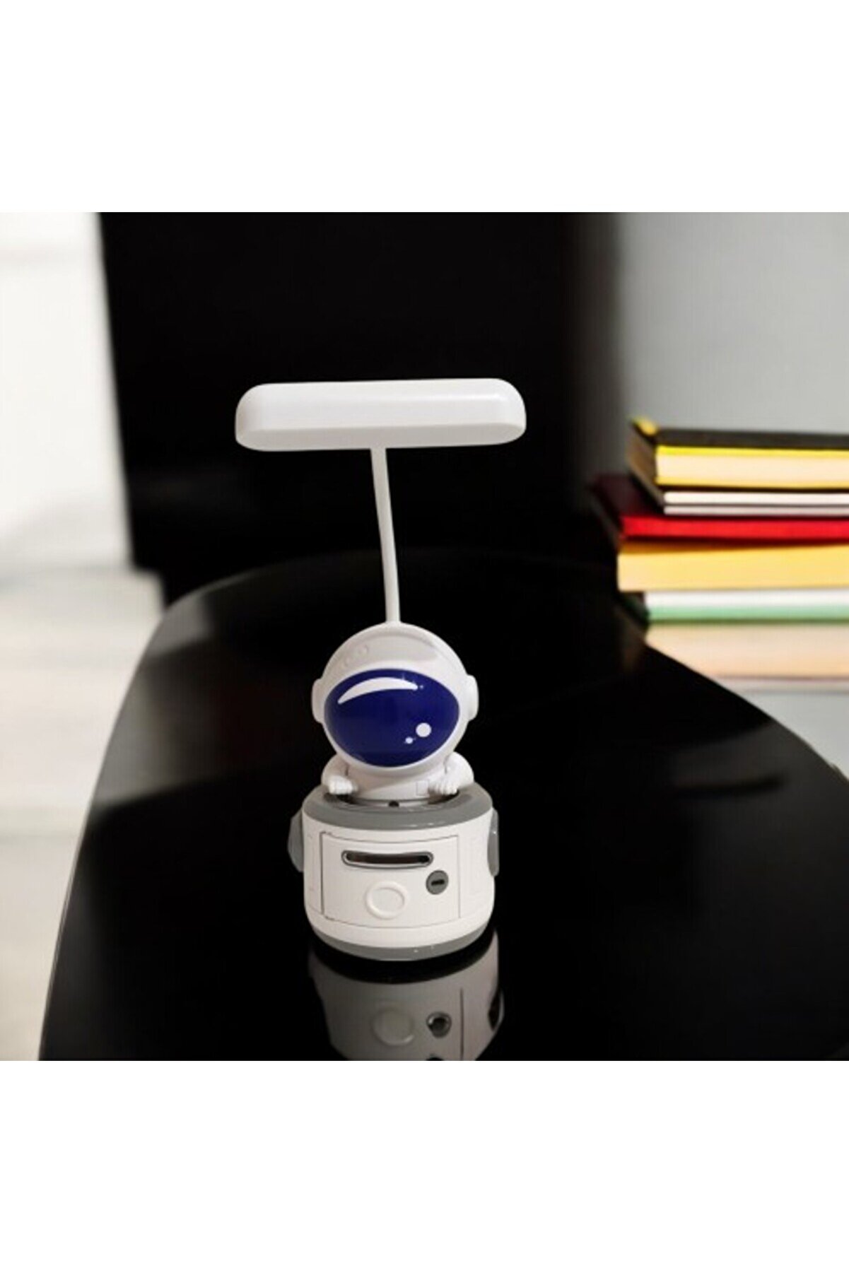 evimdeyokyok Astronot Şekilli Şarjlı Kumbaralı Masa Lambası