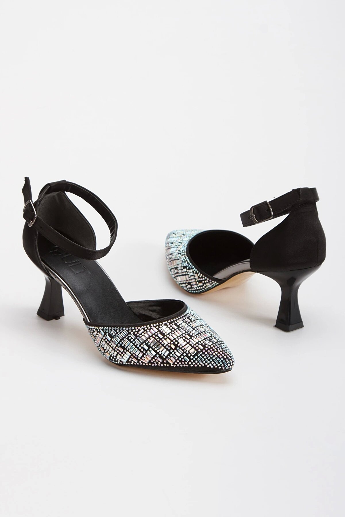 Gult Kadın Önü Taşlı Ayakkabı