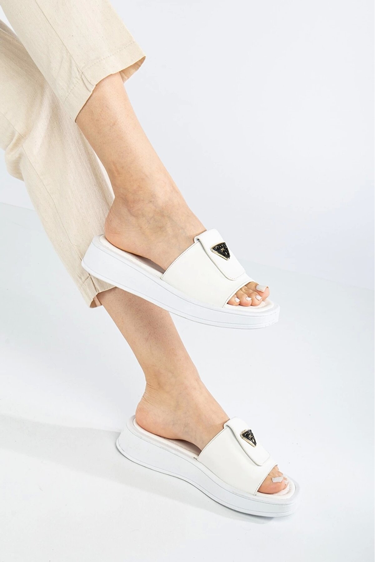 Gult Kadın Yumuşak Tabanlı Terli̇k  Ppada