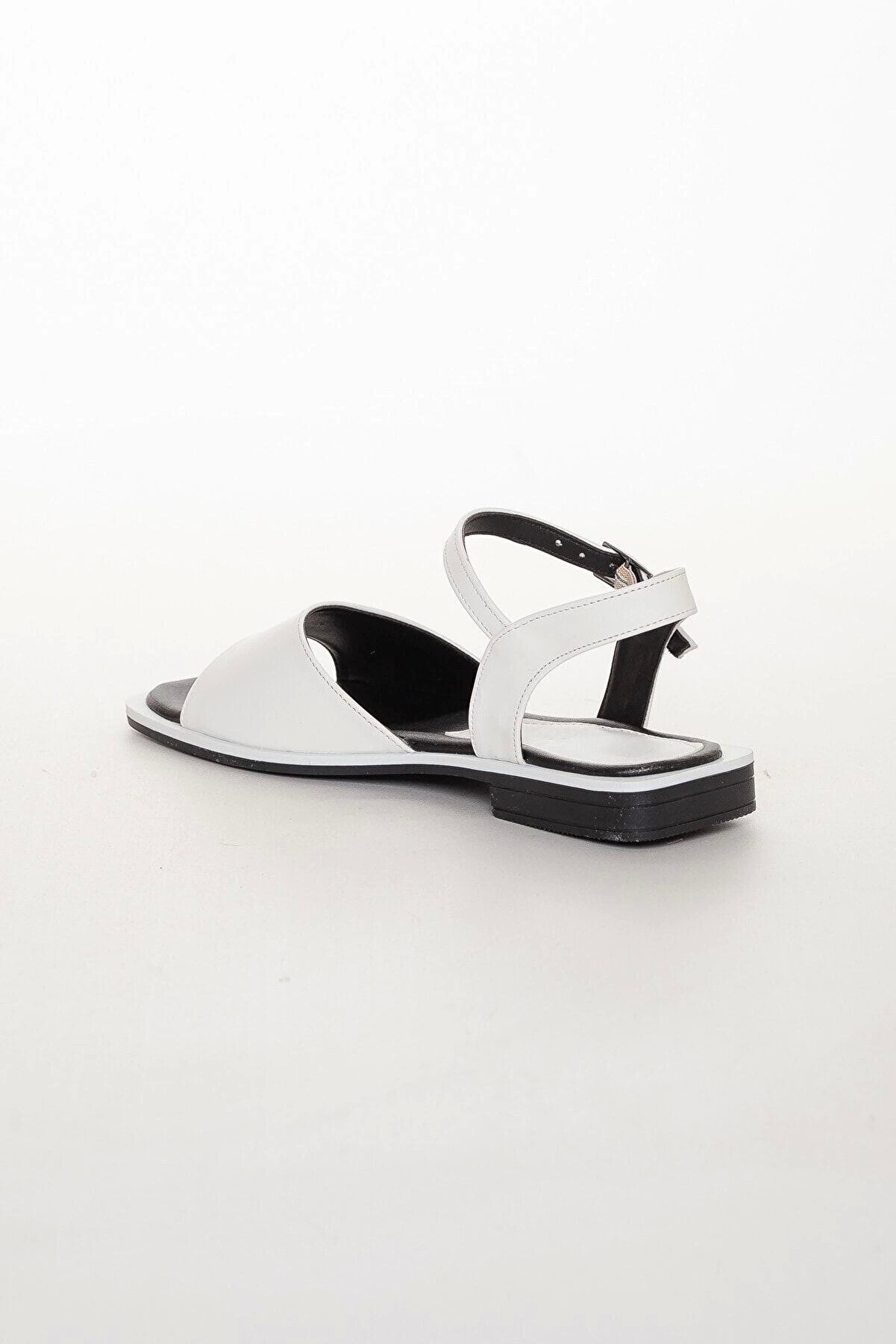Kadın Beyaz Yazlık Sandalet Sry 400220022