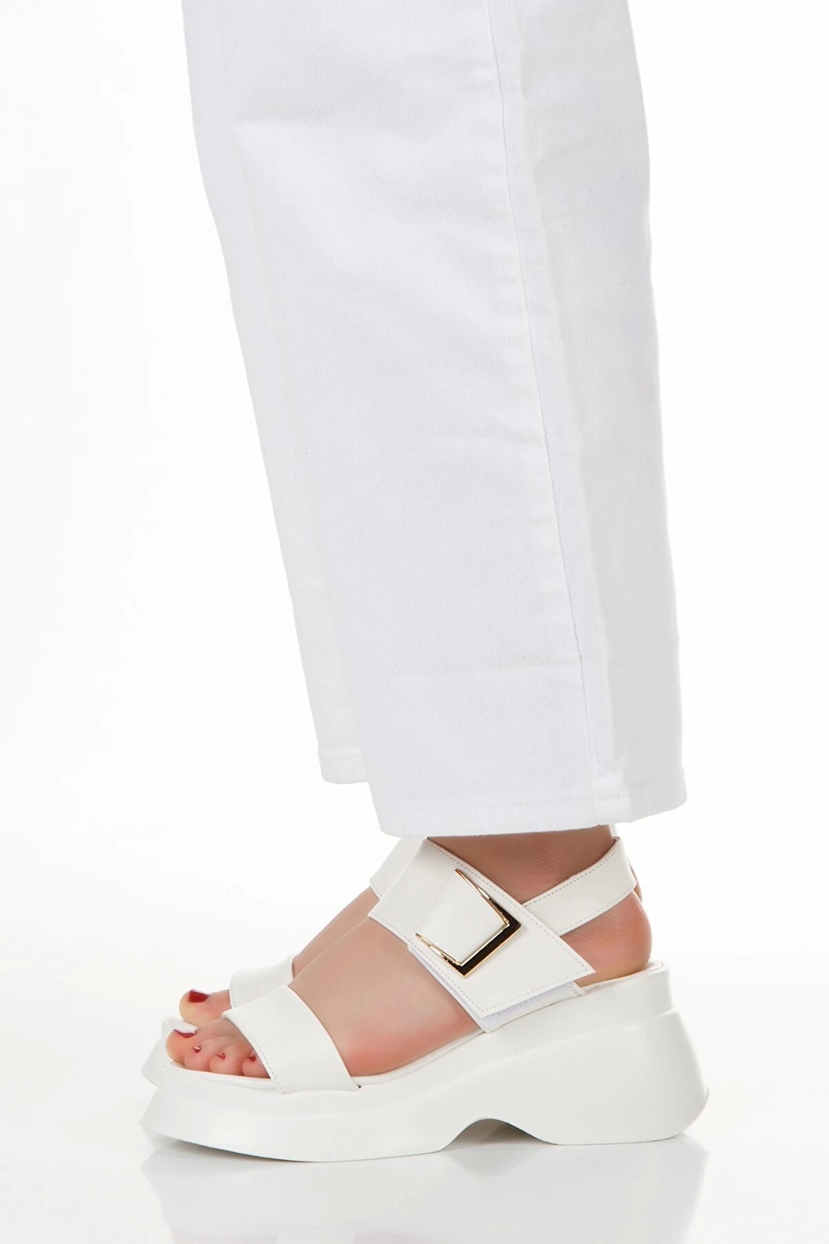 Gult Kadın Sandalet Cırt Kapamalı