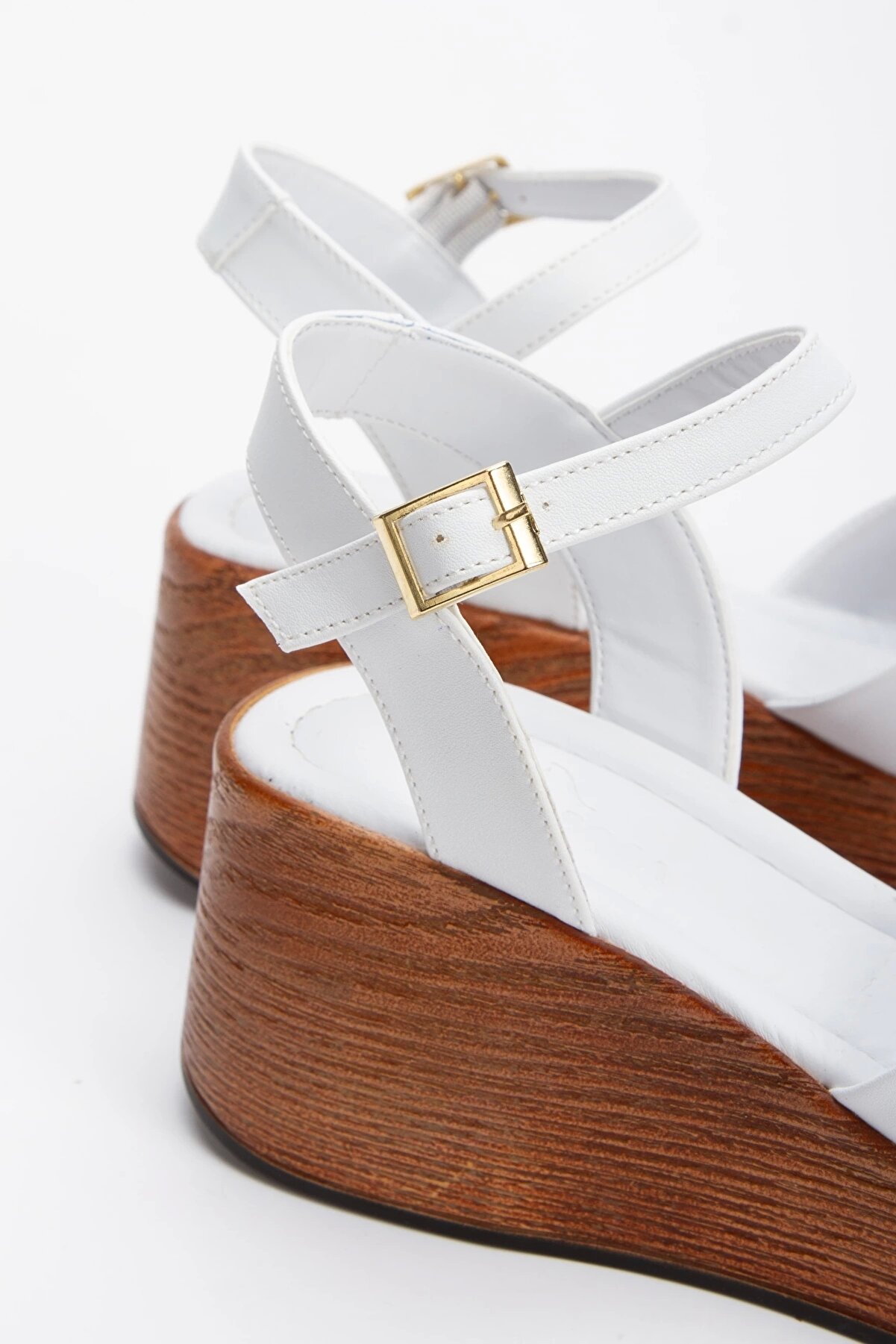 Gult Kadın Boyama Tabanlı Hafi̇f Sandalet