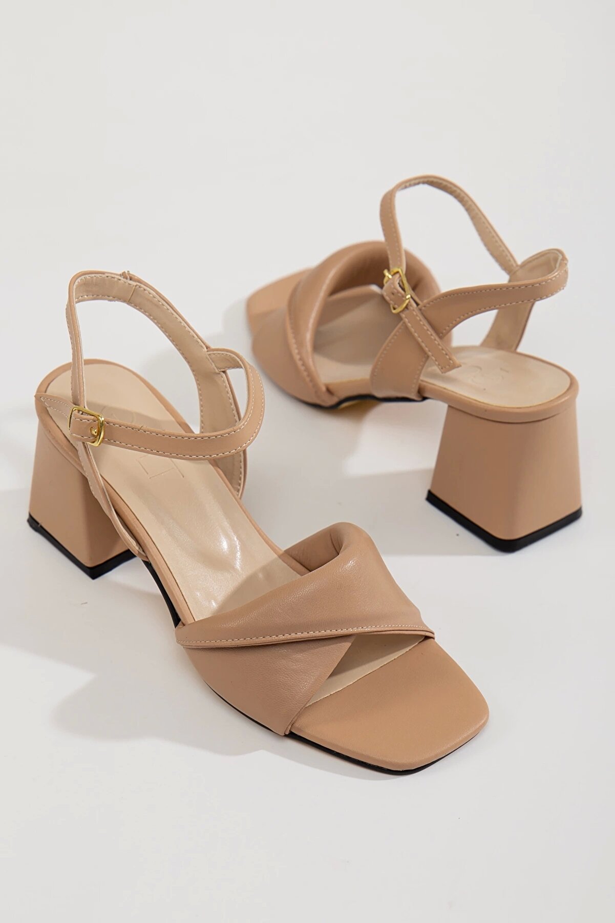 Gult Puf Kadın Yazlık Yumuşak Ayakkabı Nude